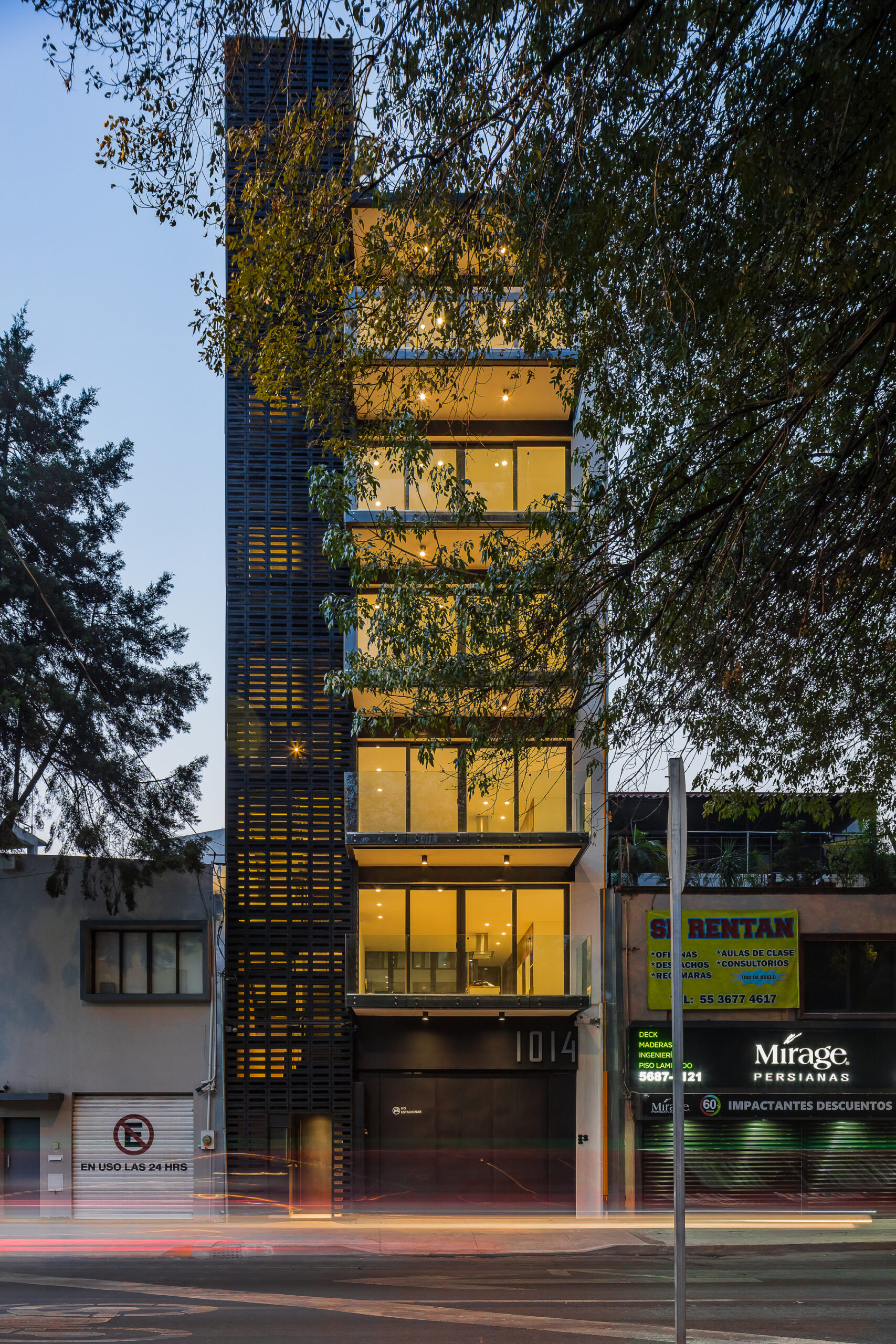 Division del Norte Building