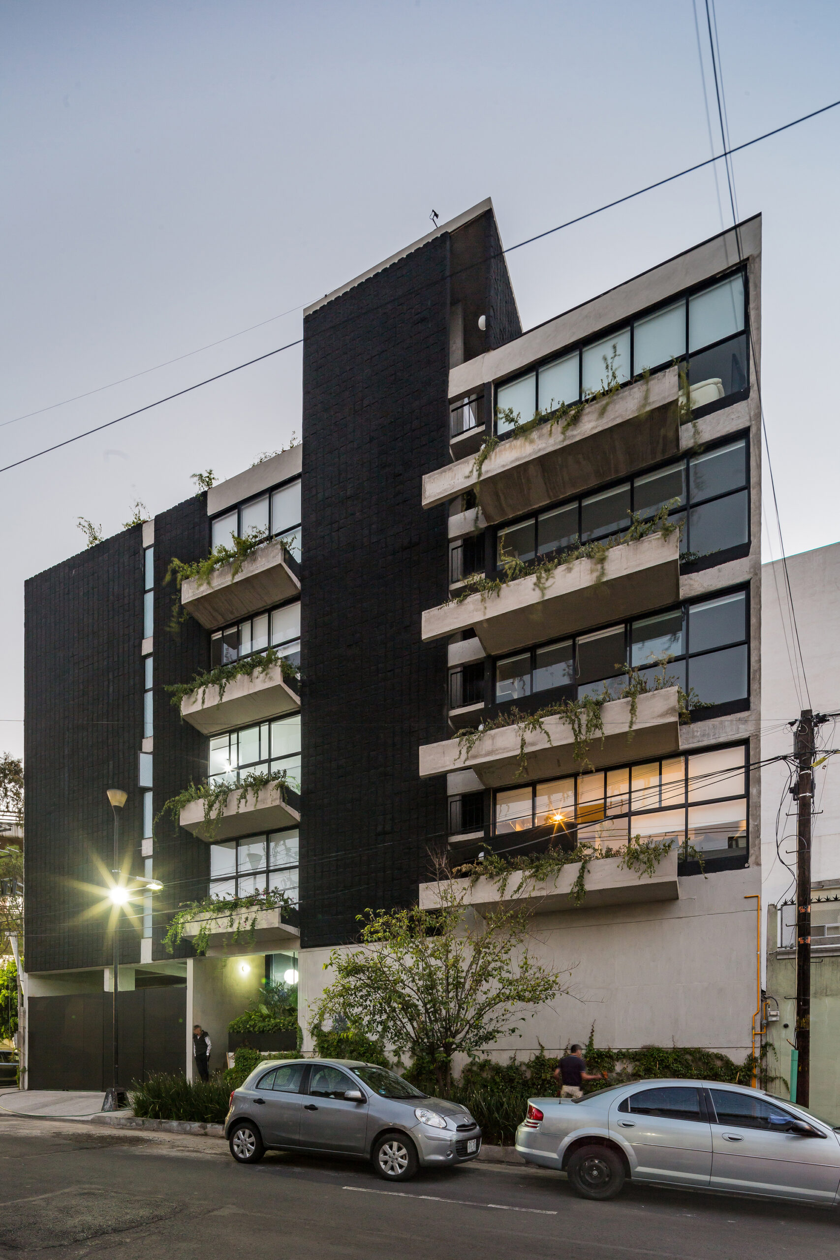 Rebull 85 Building