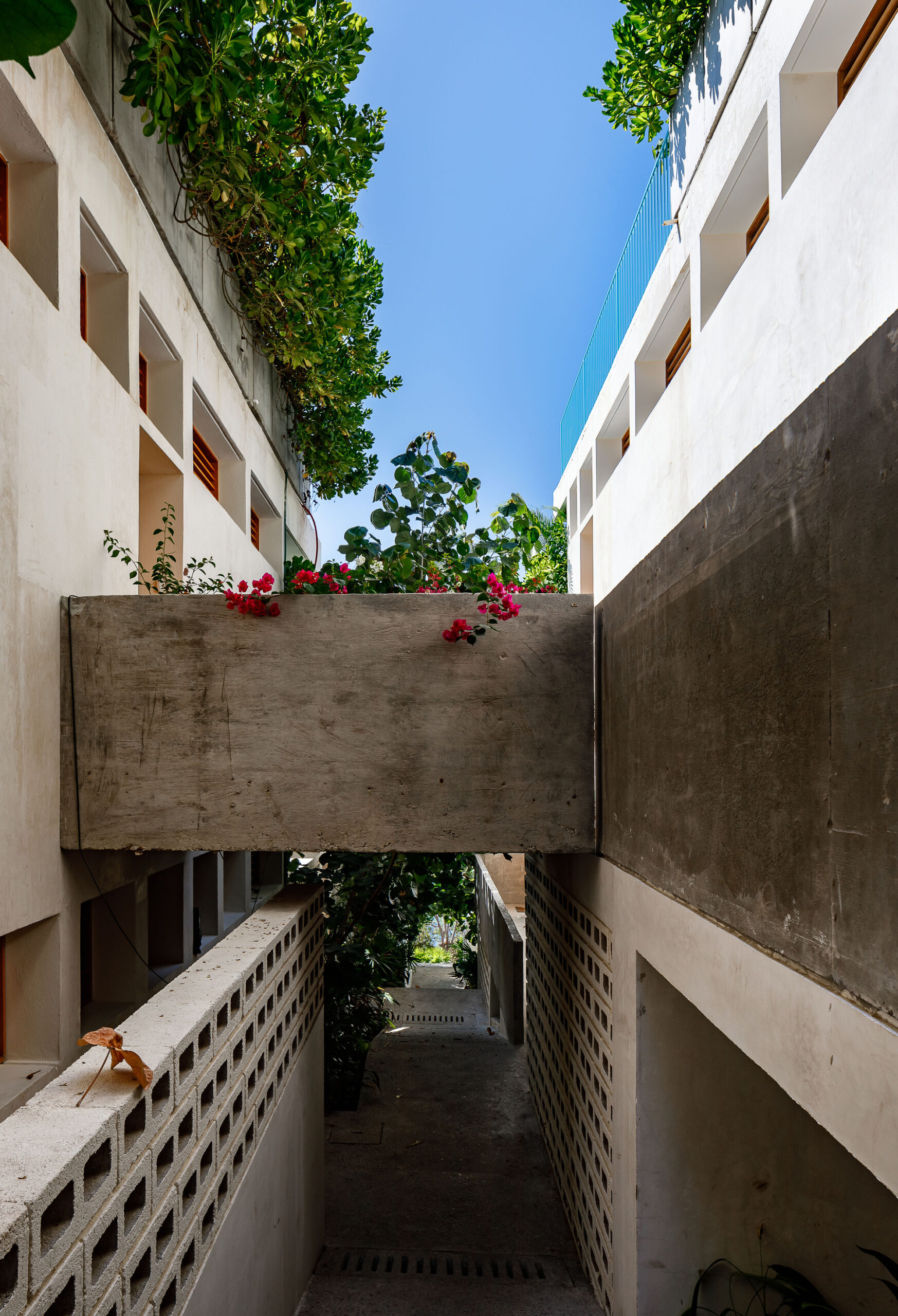 La Escondida Apartments