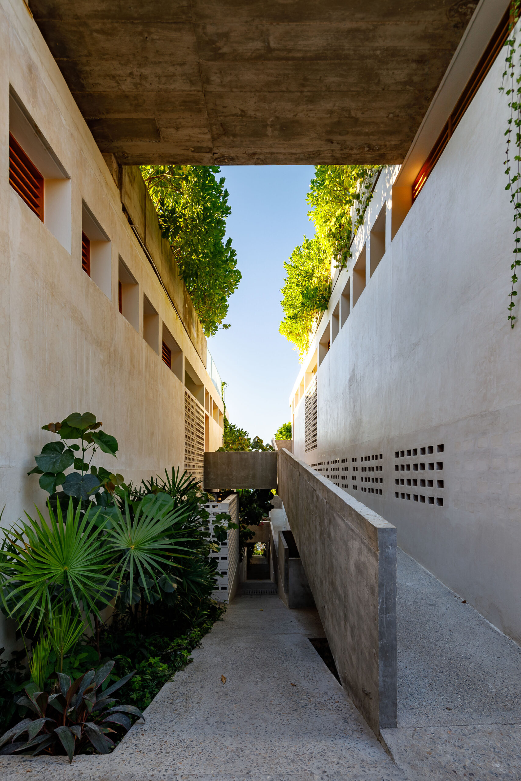 La Escondida Apartments