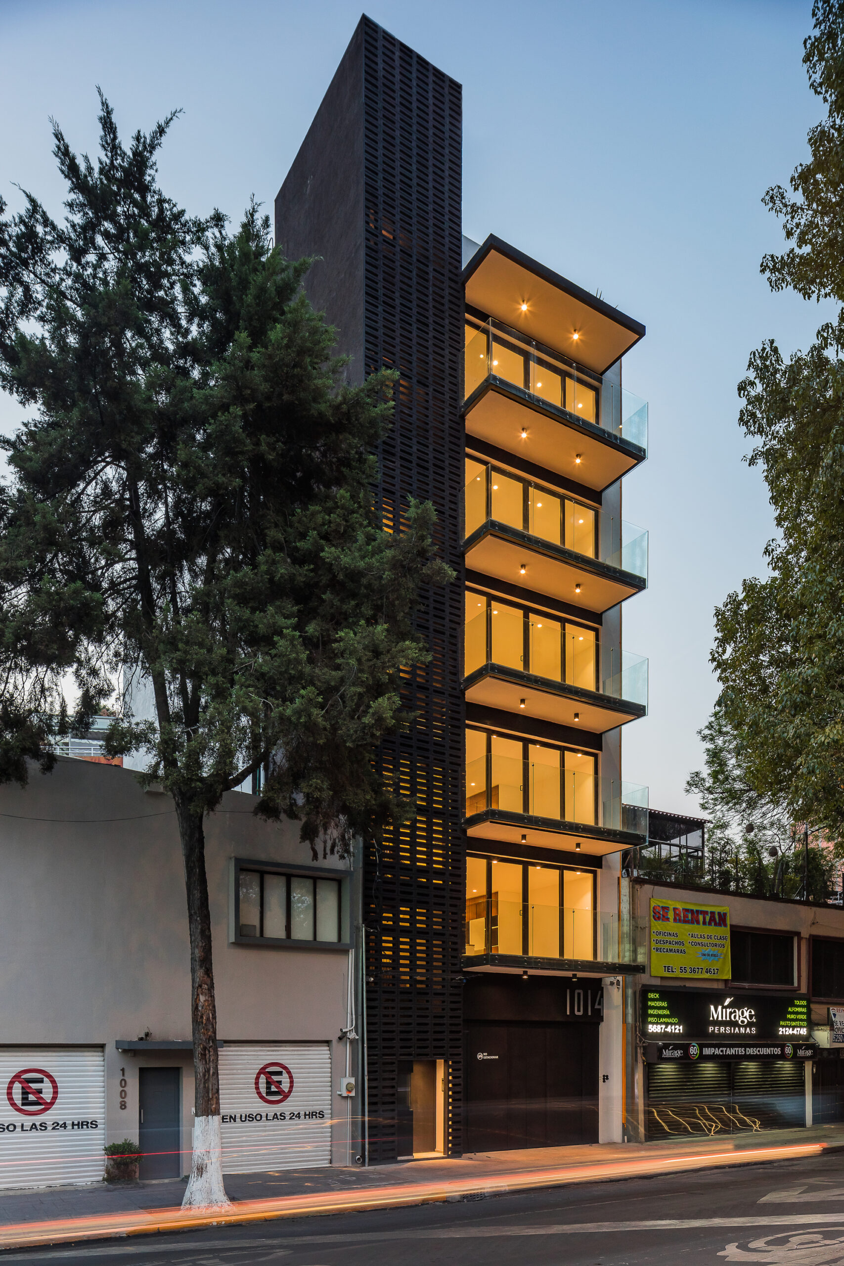 Division del Norte Building