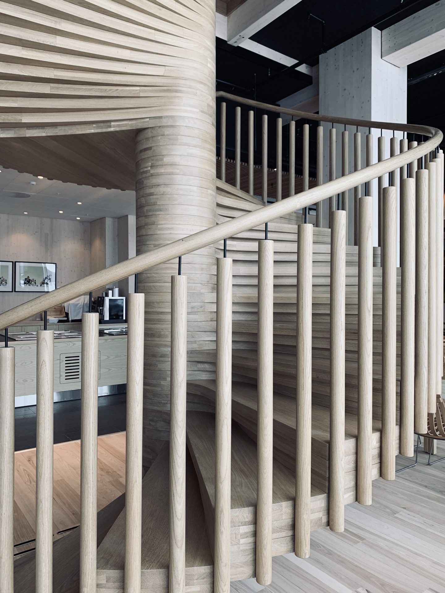 © Øystein Elgsaas12