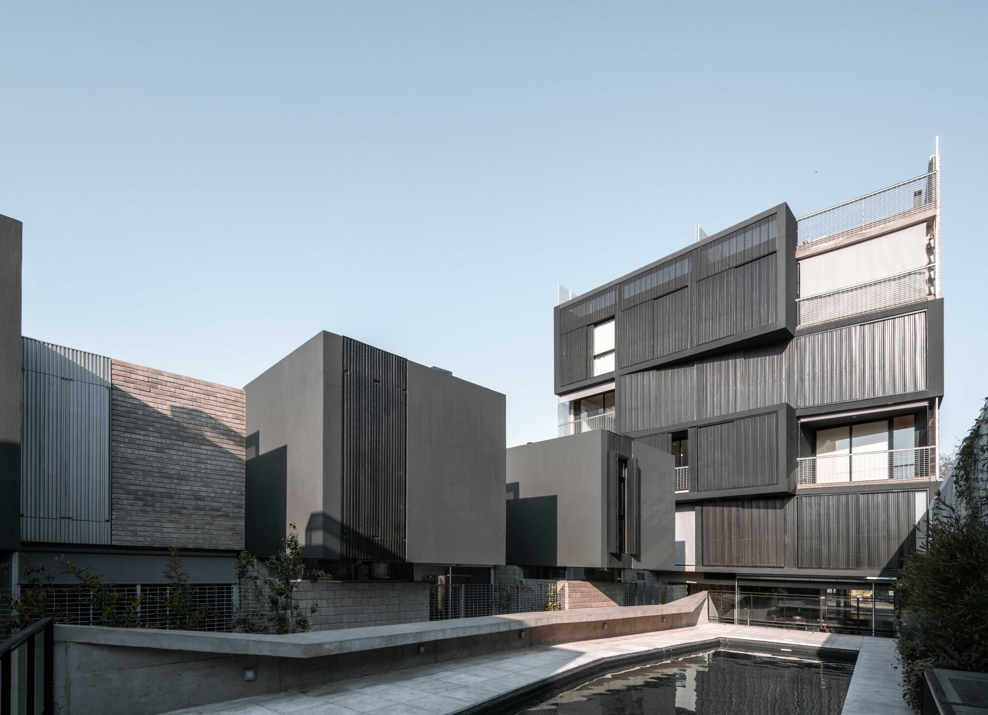 Pichincha Hybrid Housing Complex