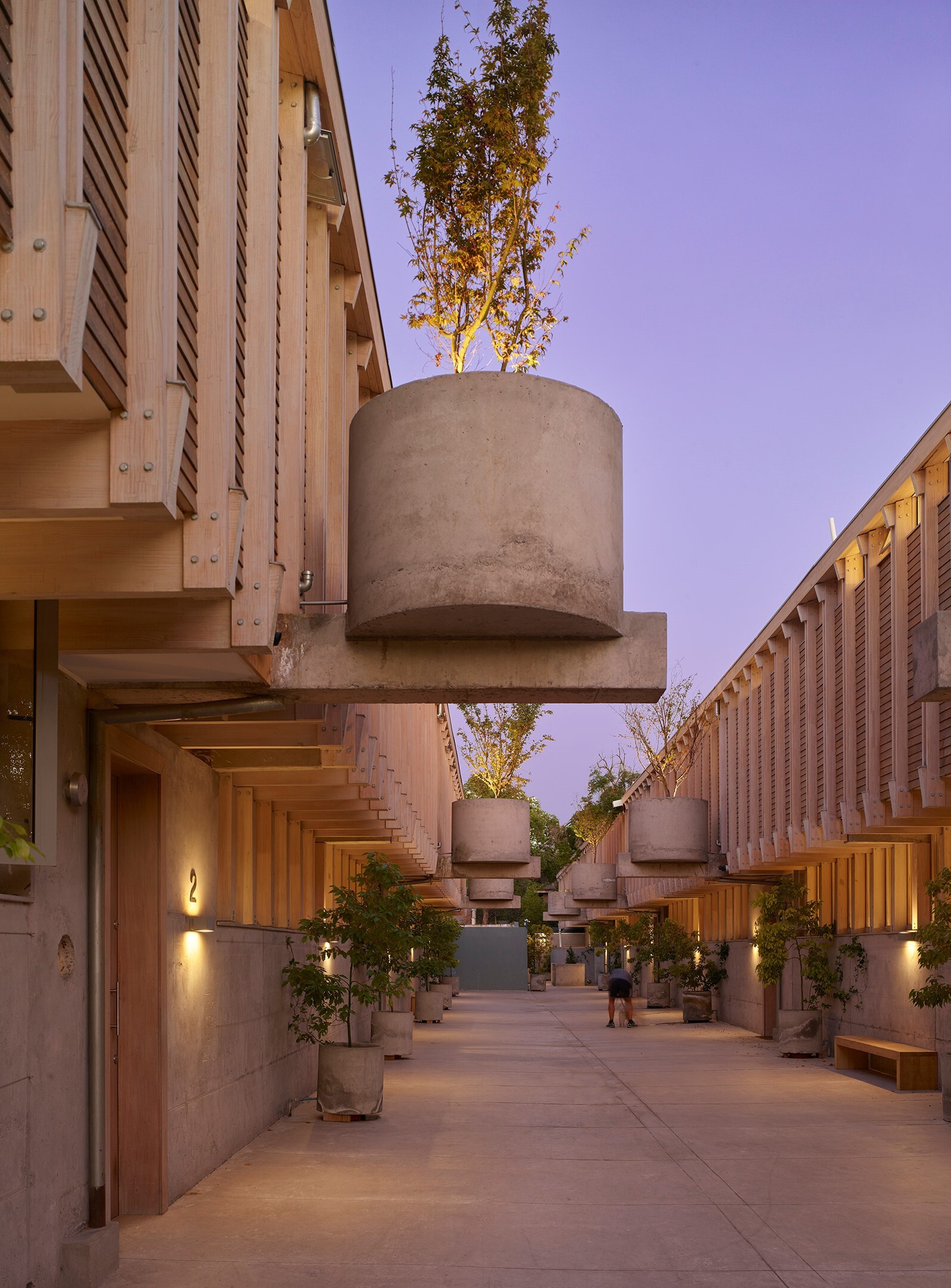 8 Houses in Alcántara Street