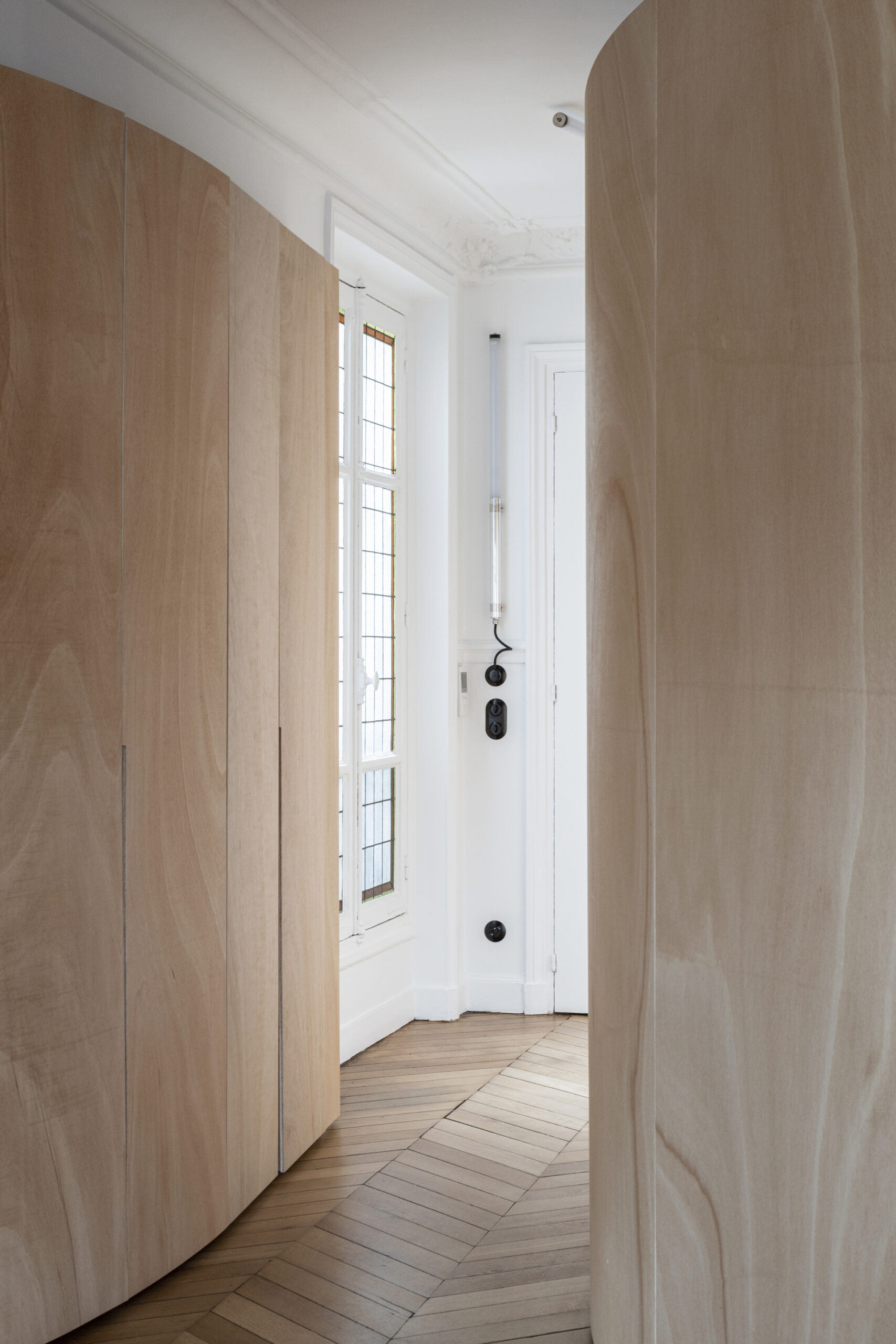 Wood Ribbon Apartment