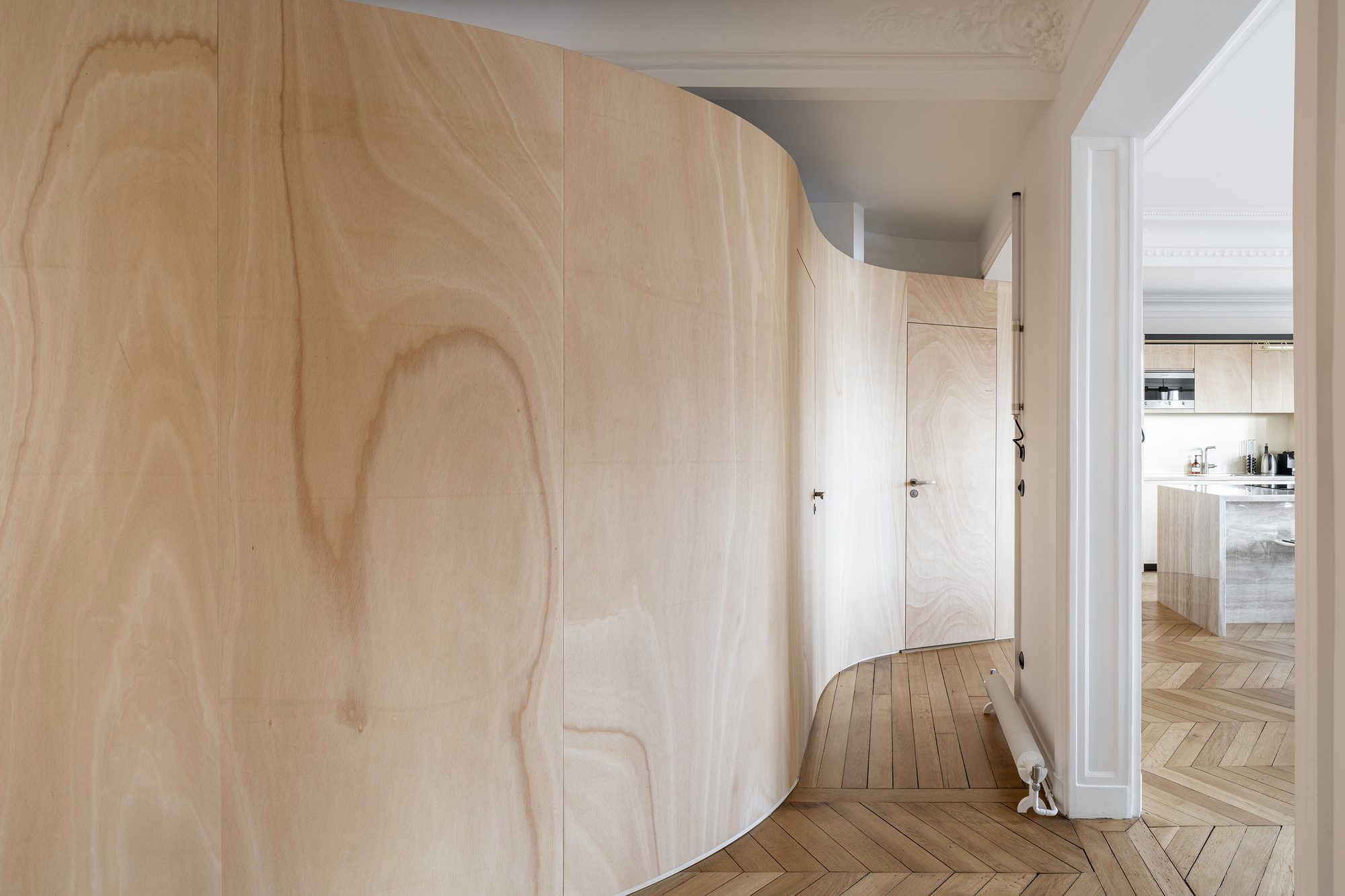 Wood Ribbon Apartment