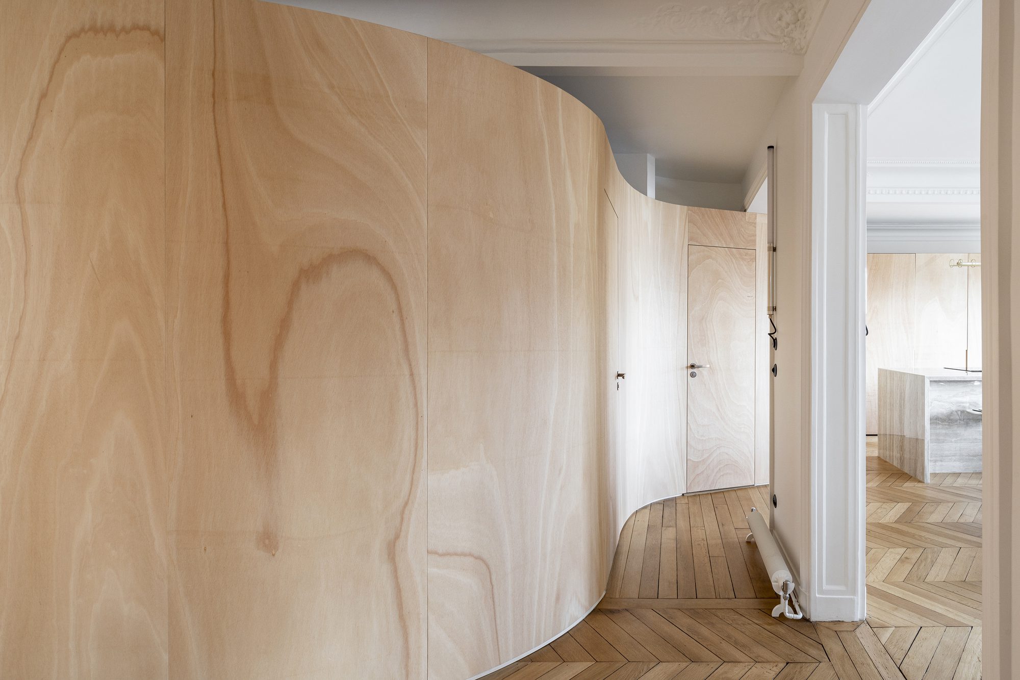 Wood Ribbon Apartment