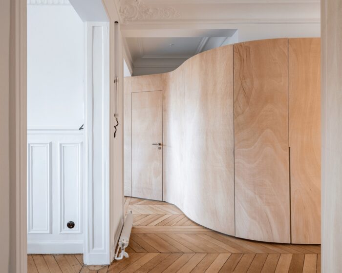 Wood Ribbon Apartment