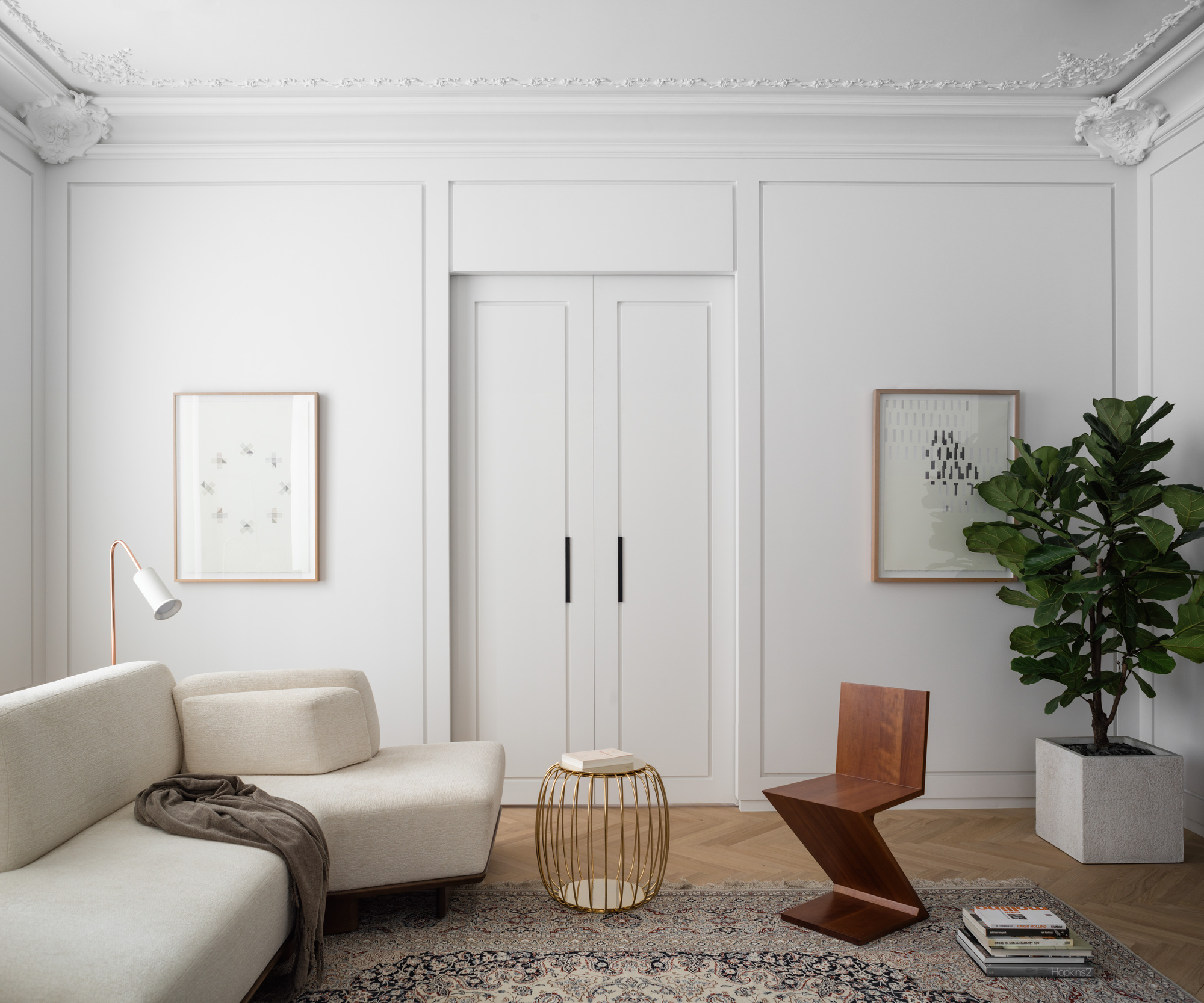 Apartment XVI