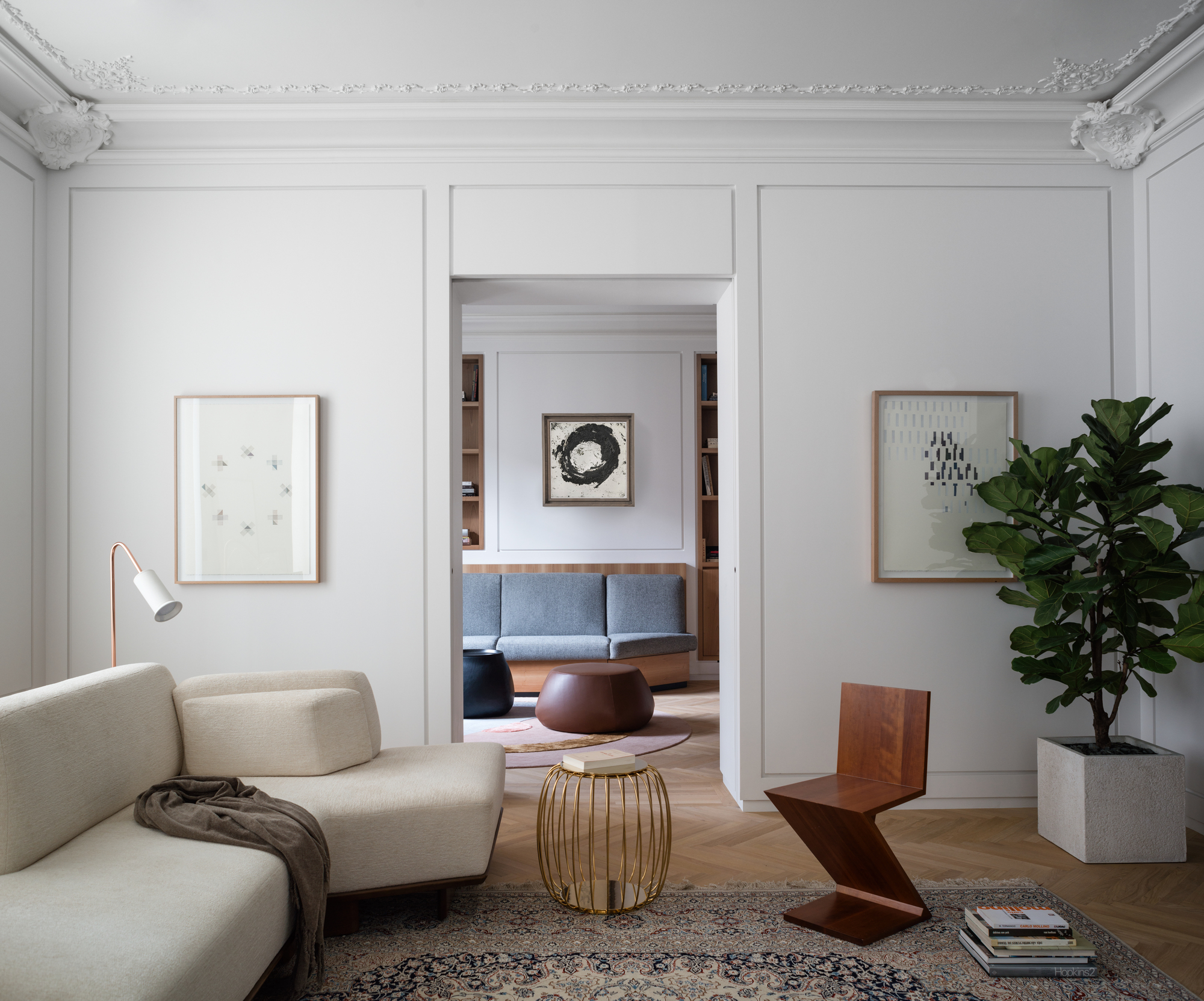 Apartment XVI