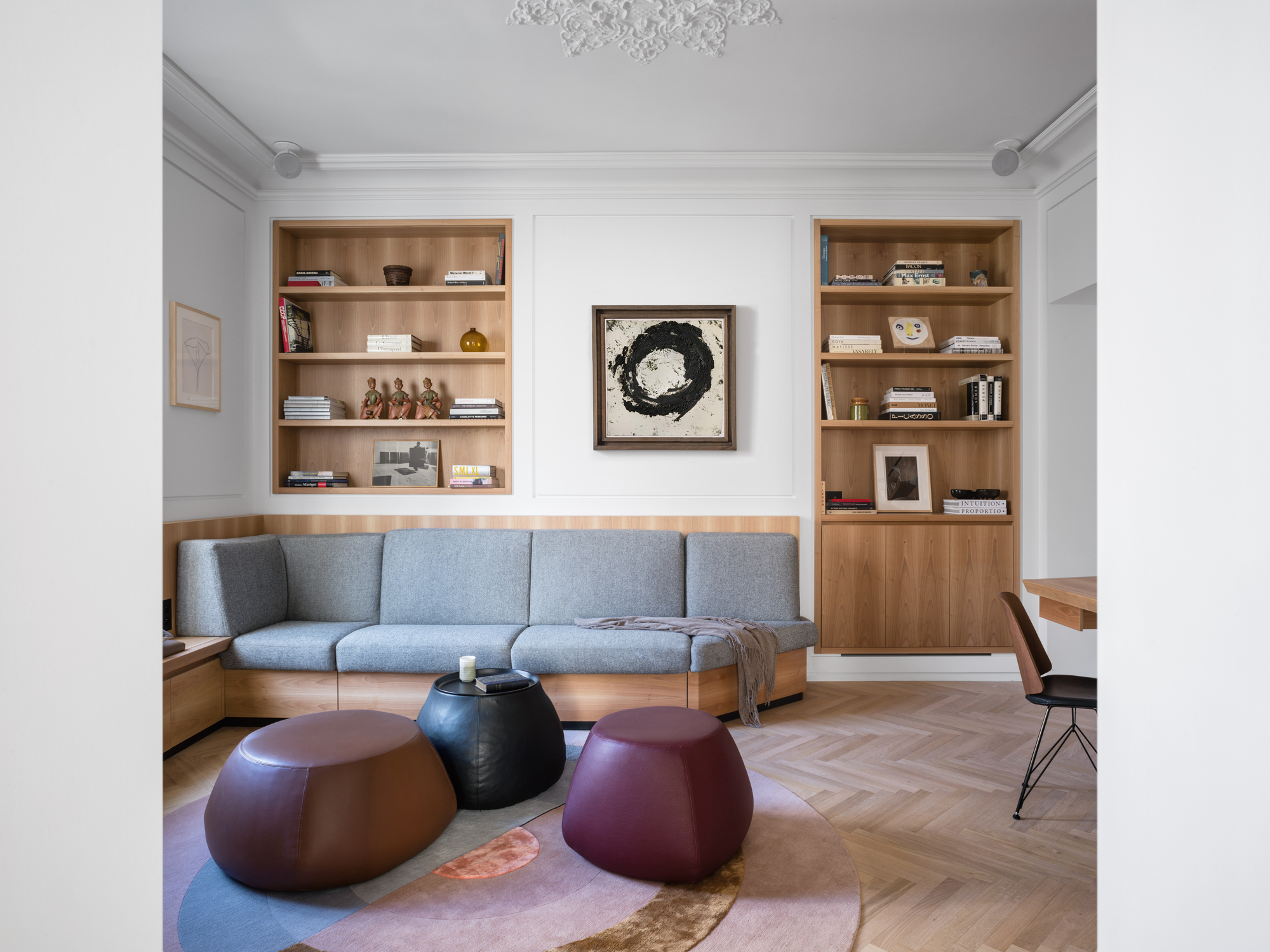 Apartment XVI