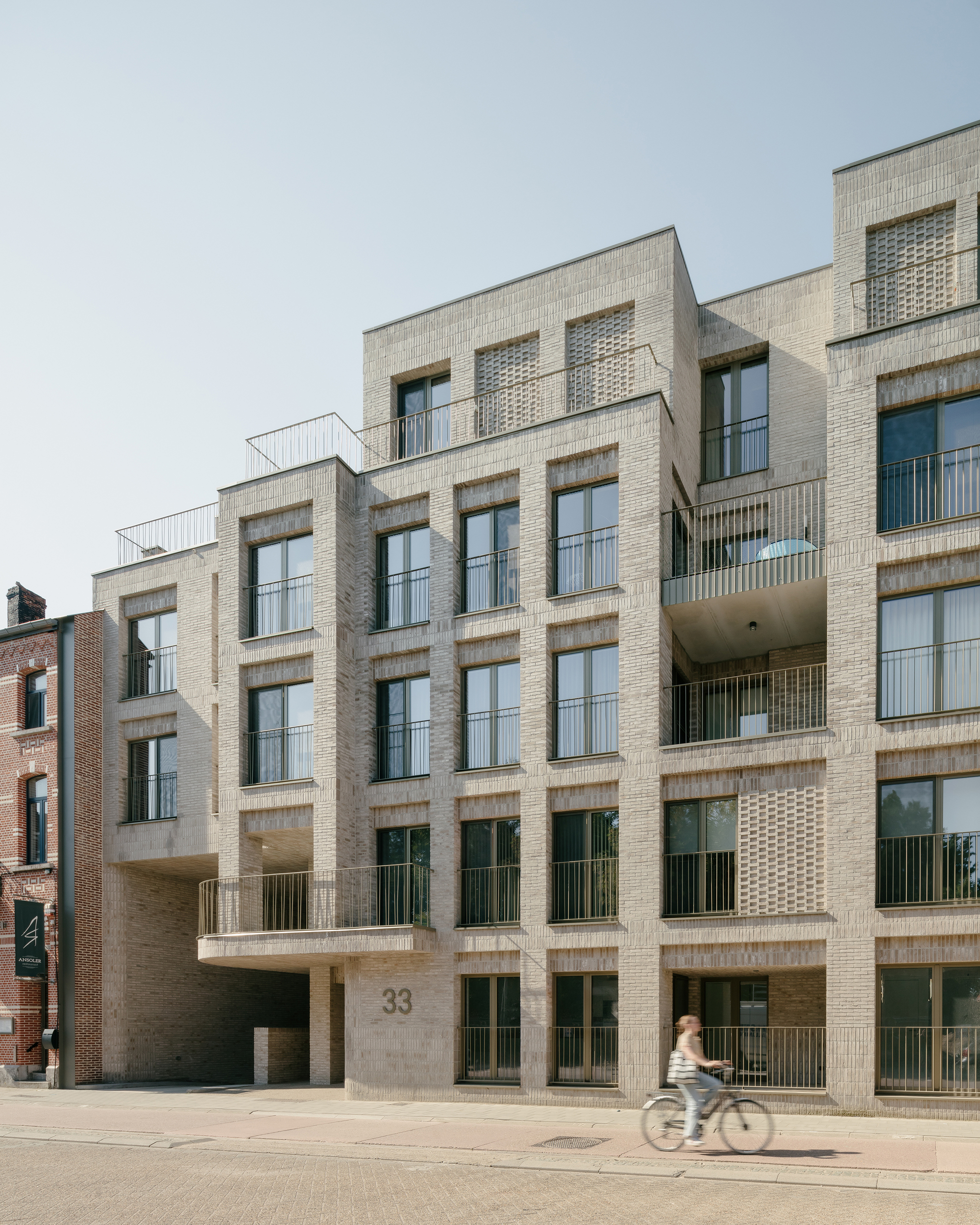 Trichterpoort Housing
