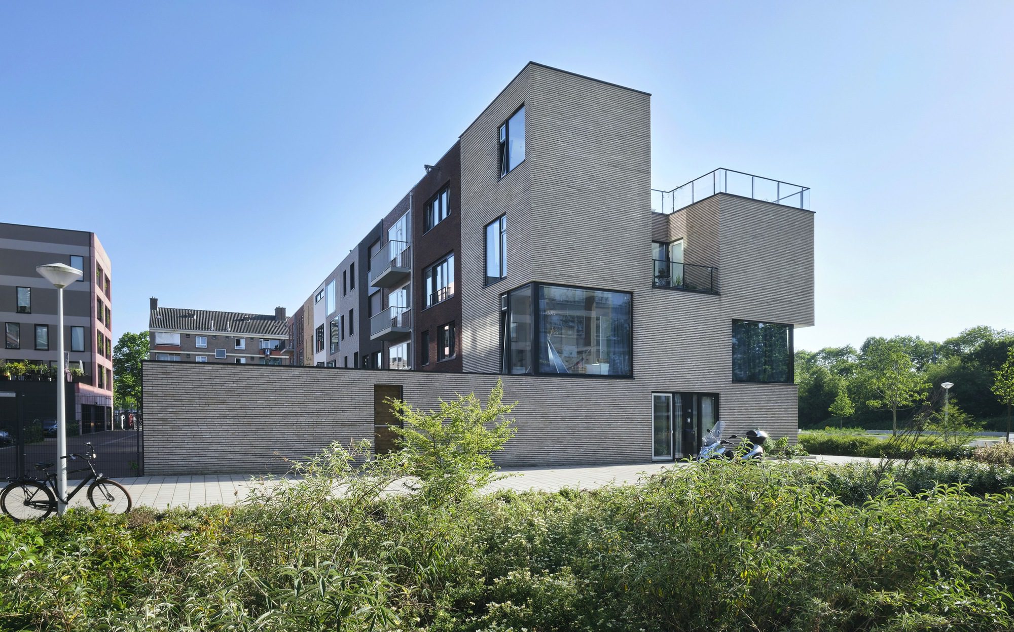 KKL13 Housing