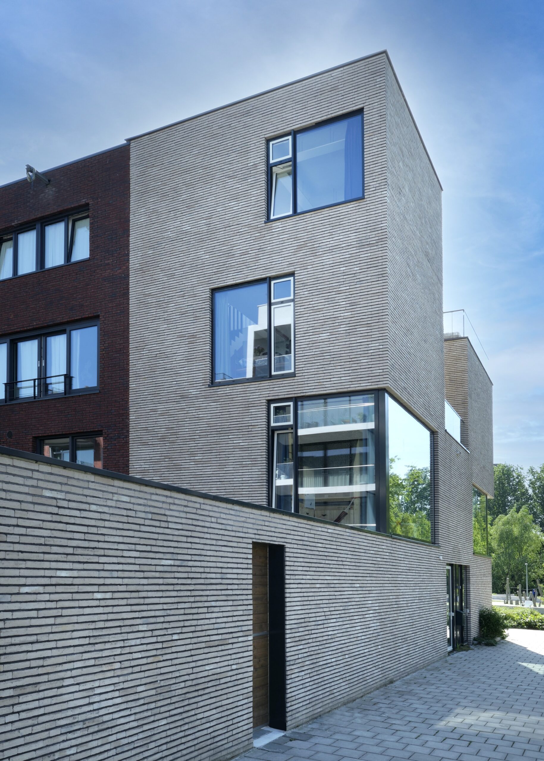 KKL13 Housing