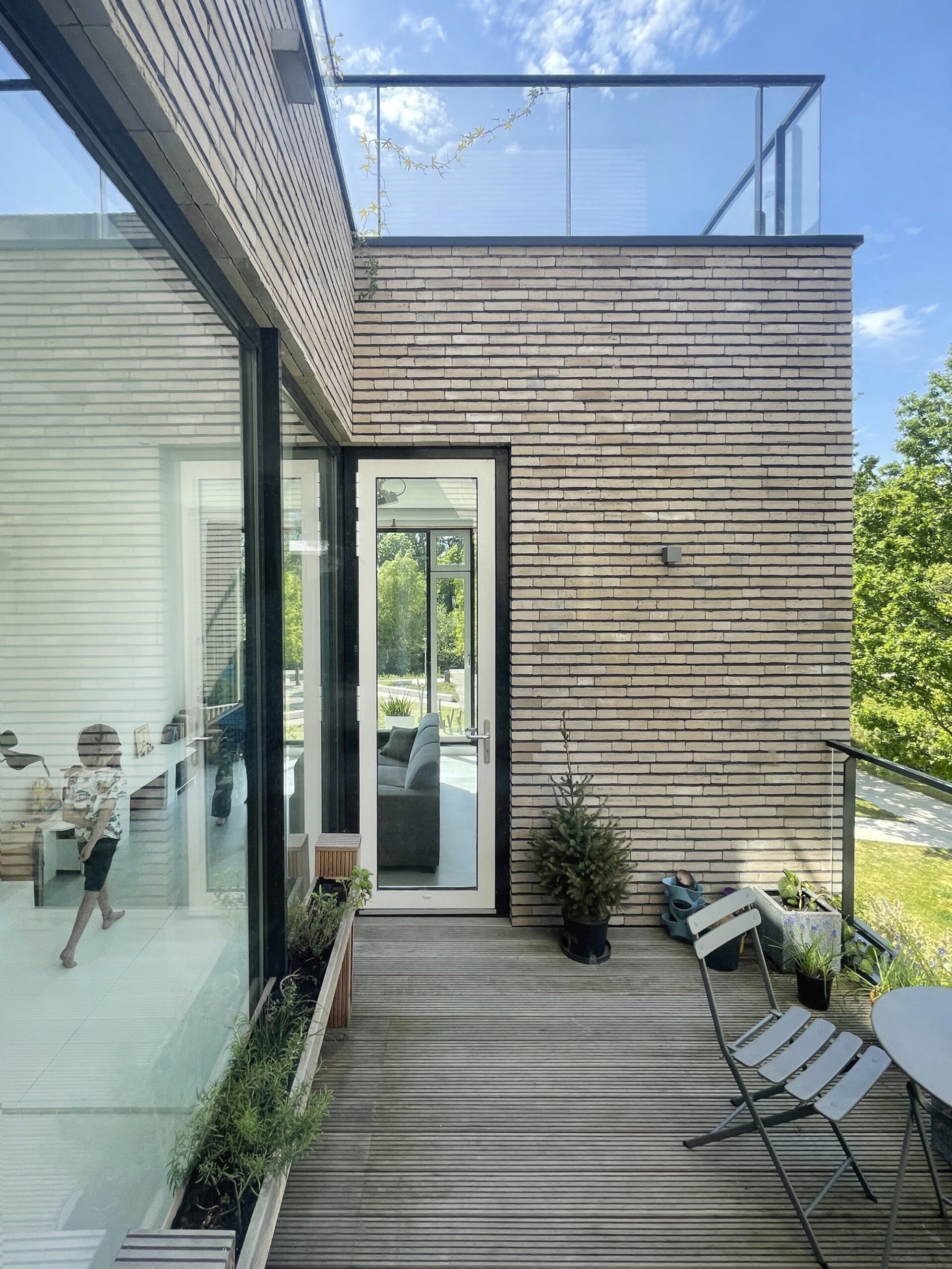 KKL13 Housing
