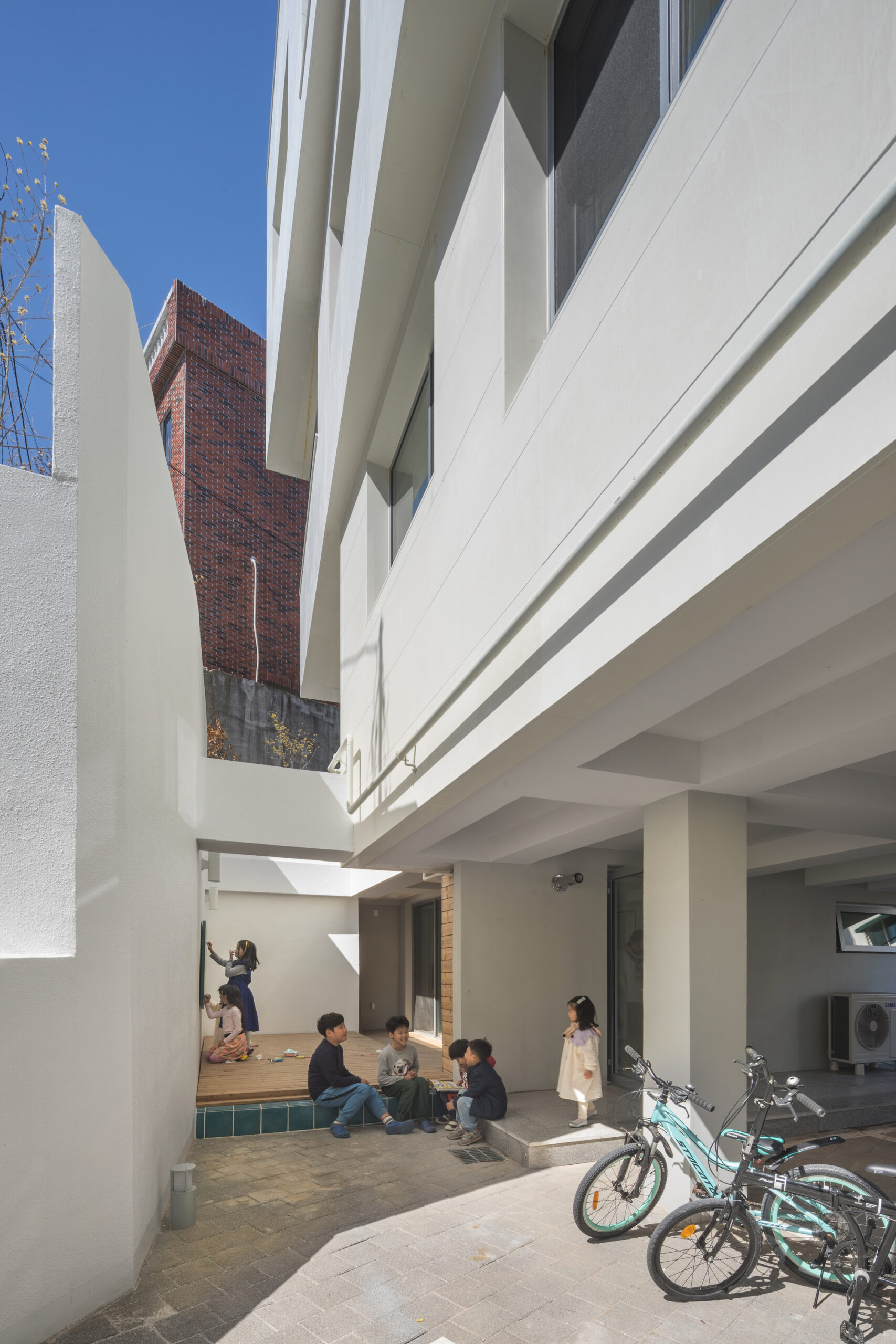 Mo Yeo Ga Apartment Building