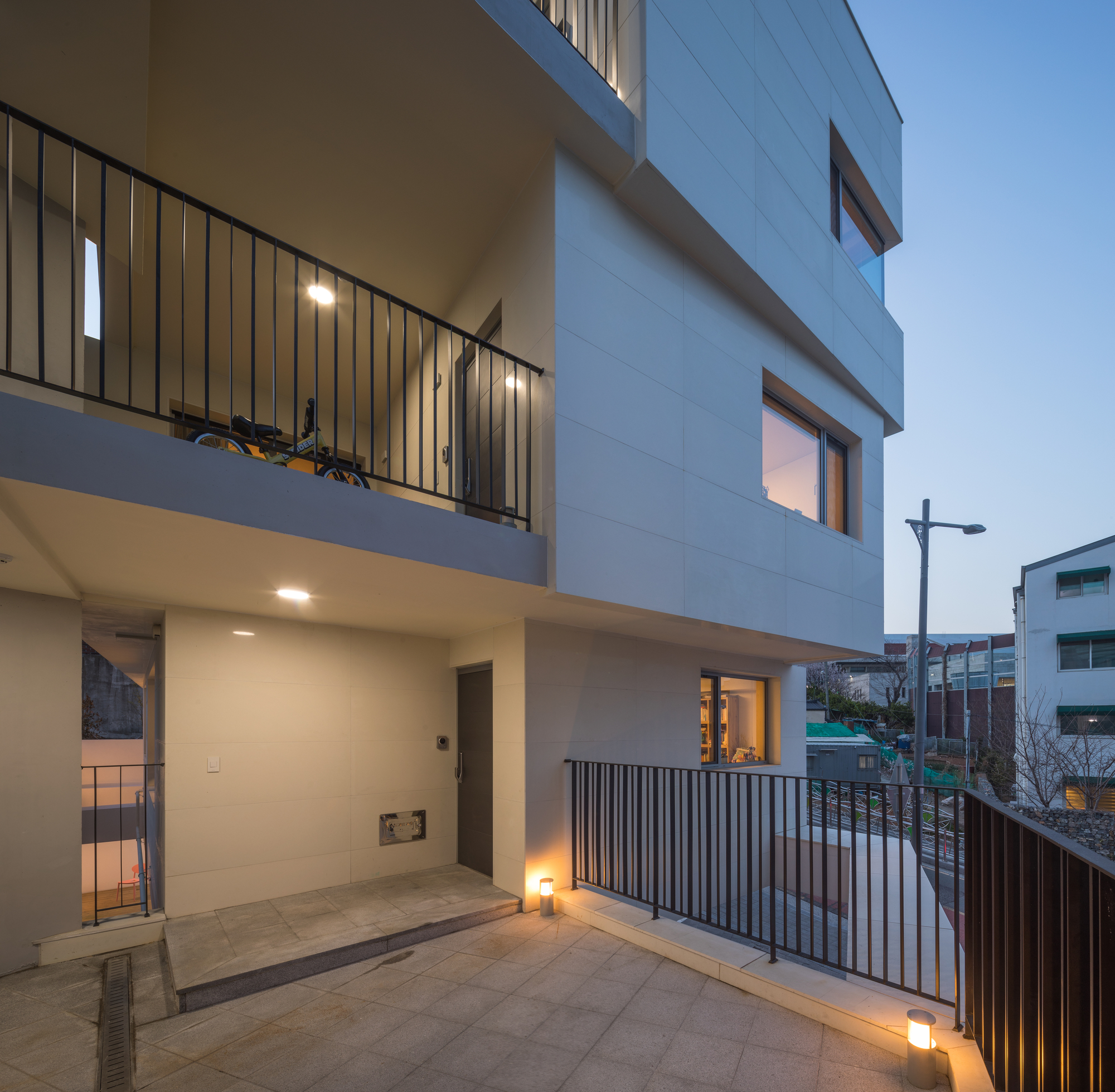 Mo Yeo Ga Apartment Building