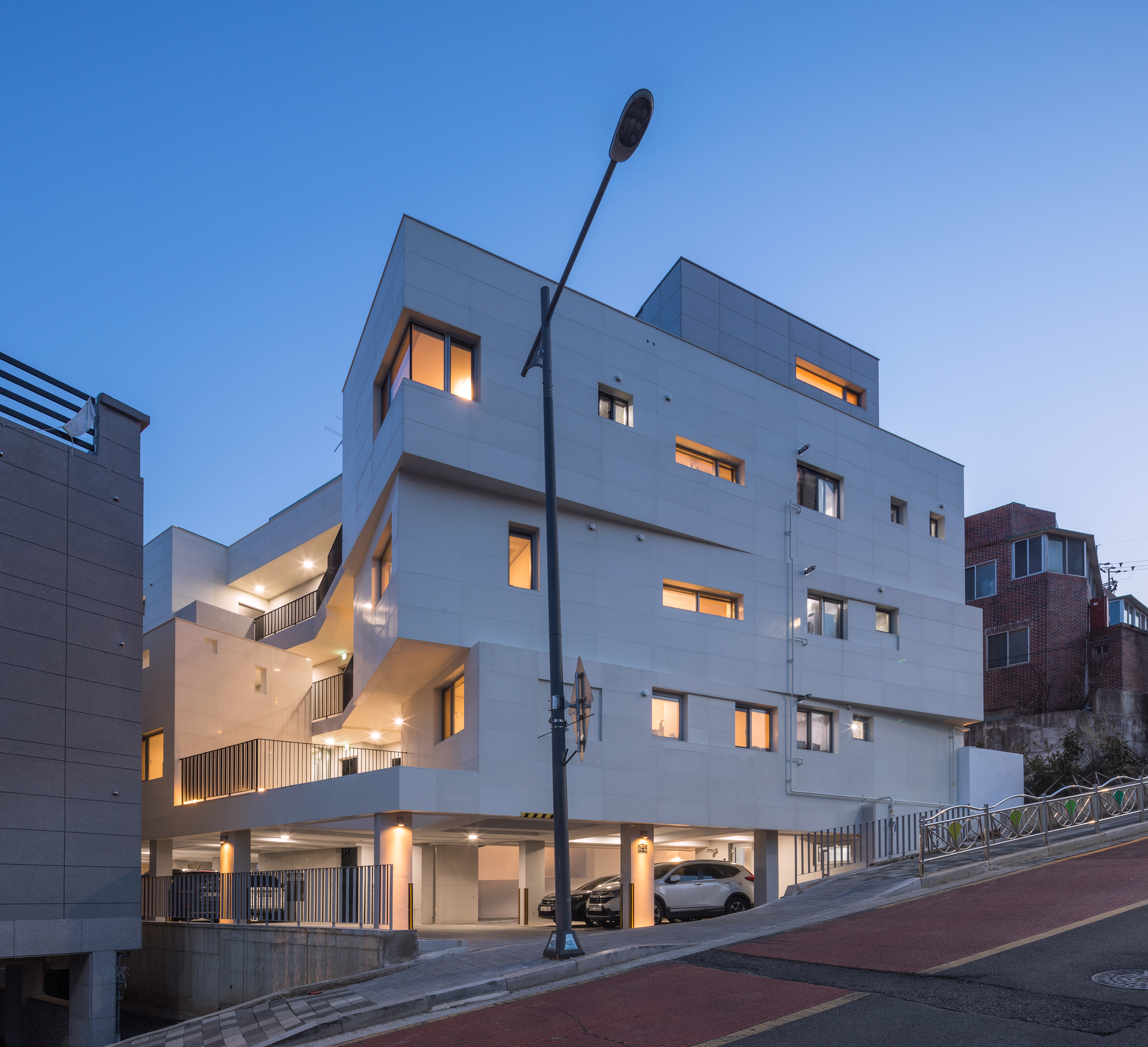 Mo Yeo Ga Apartment Building