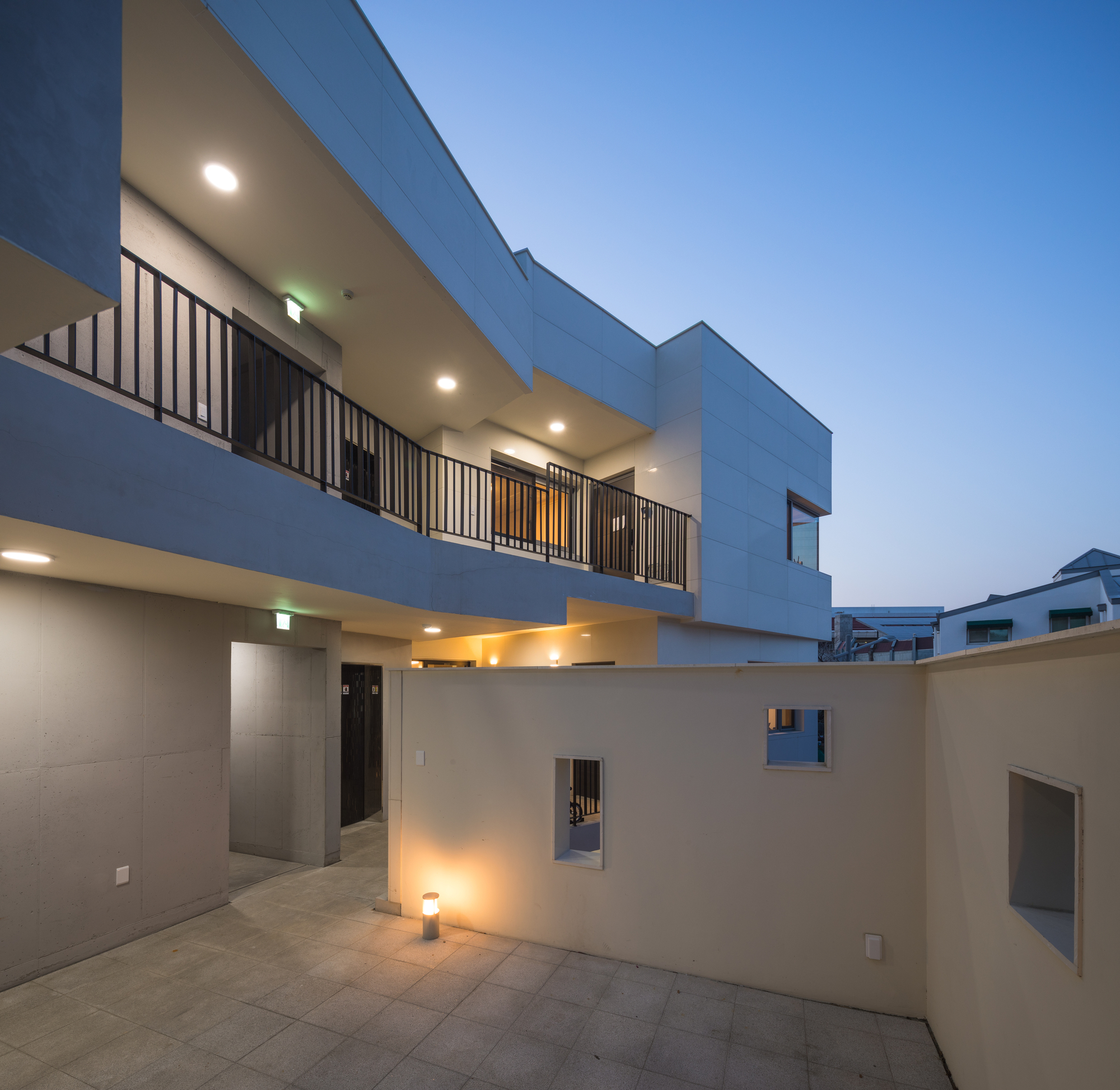 Mo Yeo Ga Apartment Building