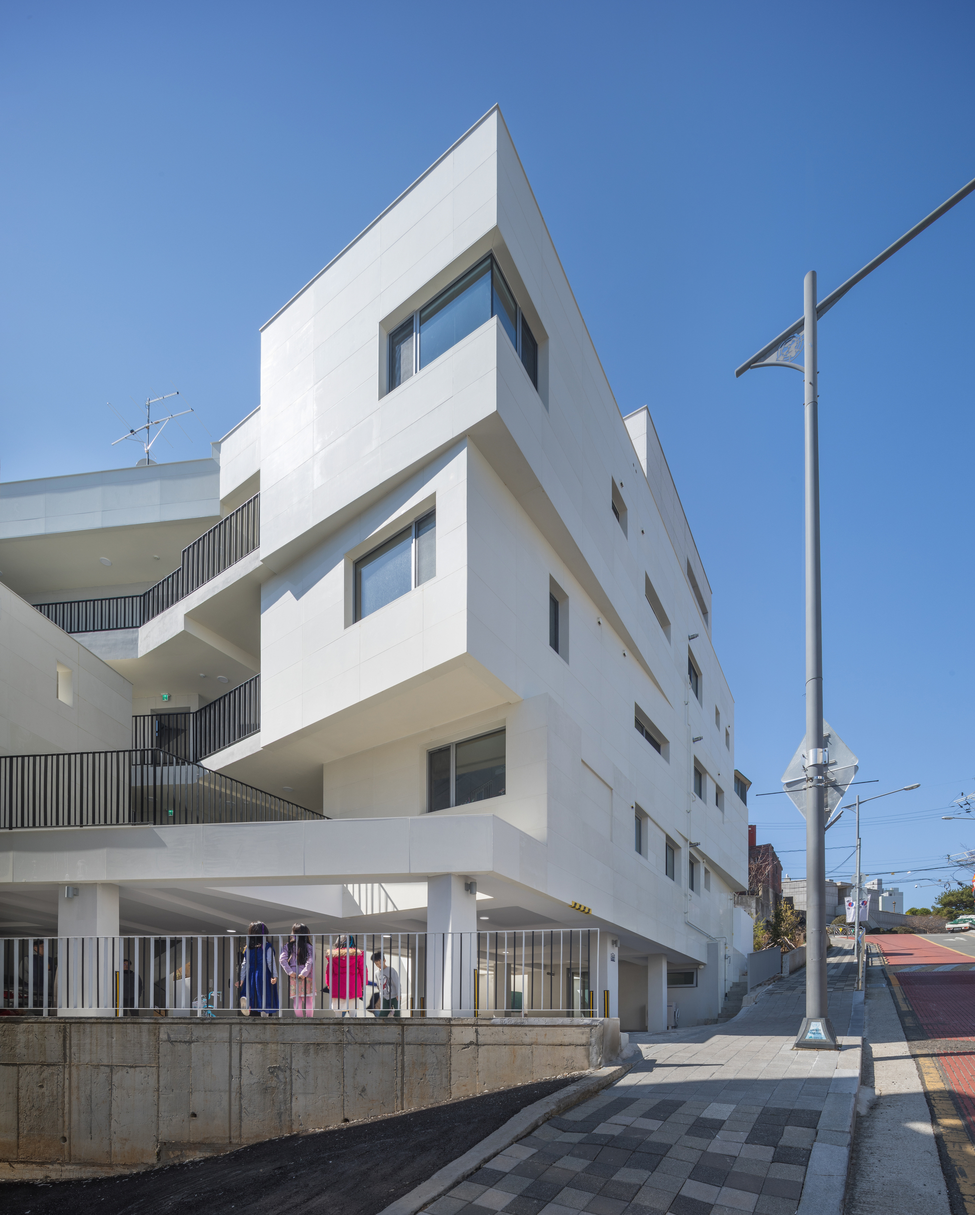 Mo Yeo Ga Apartment Building