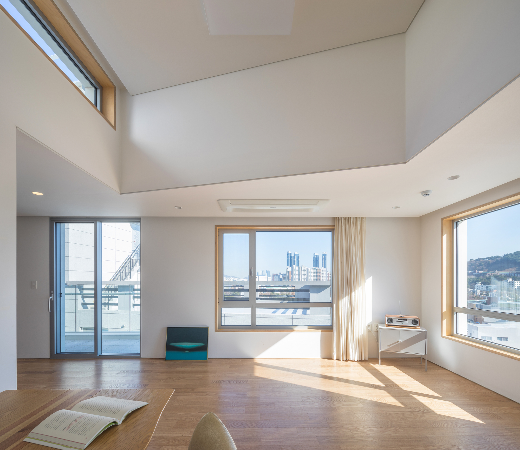 Mo Yeo Ga Apartment Building