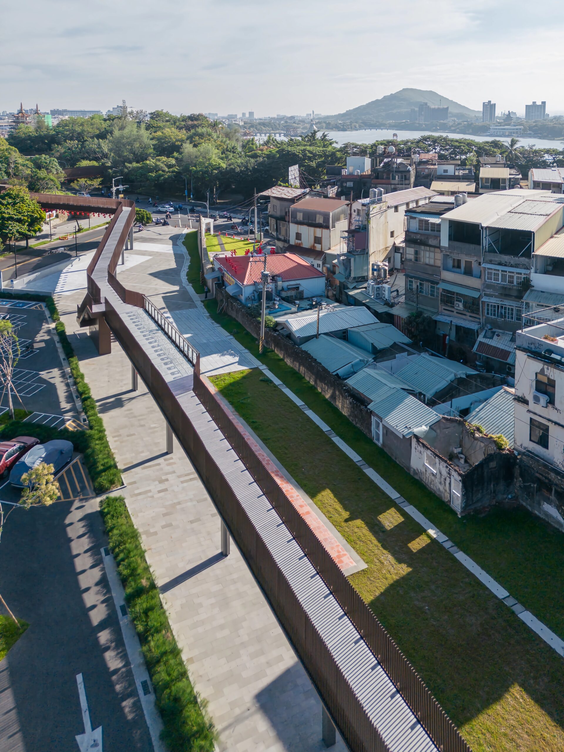 Old Fongshan City Wall Historic Route
