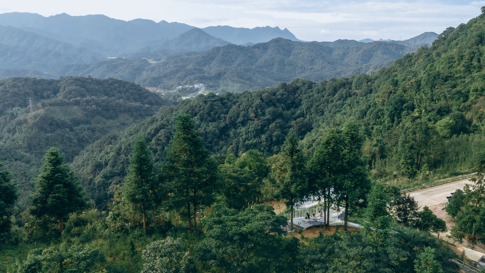 Half-Mountain Cloud Station