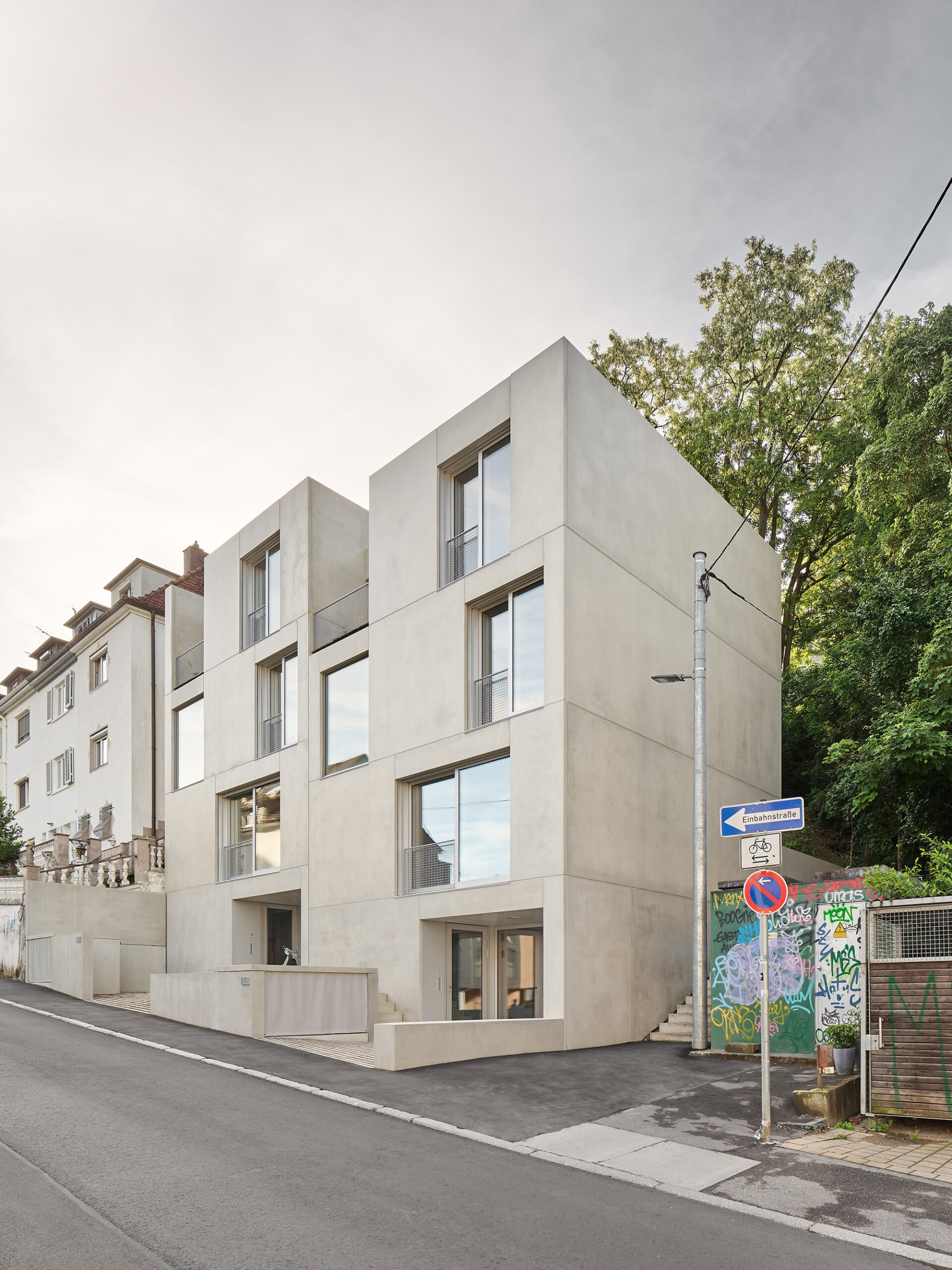 HS77 Stuttgart Apartments