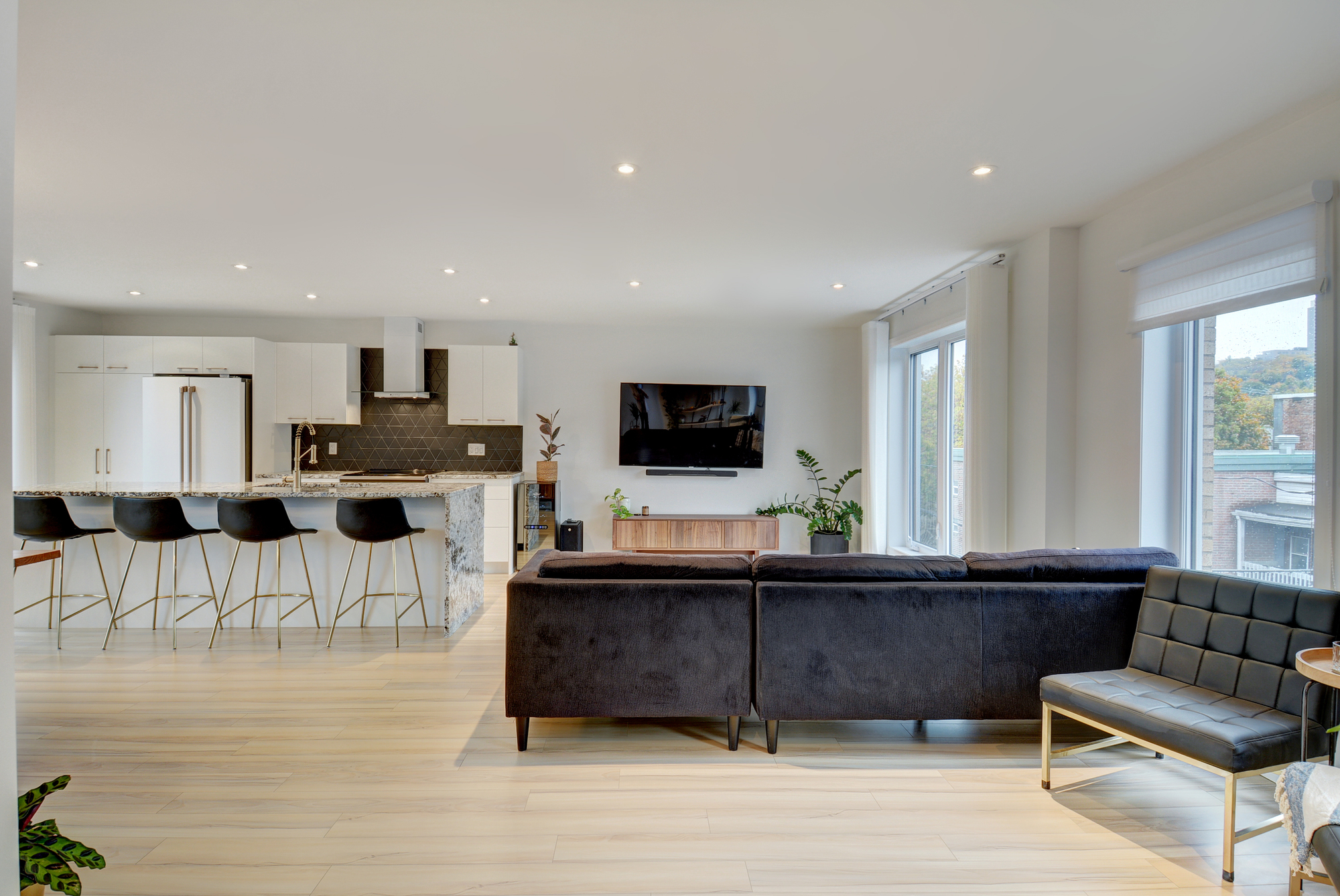 Ozias Apartments