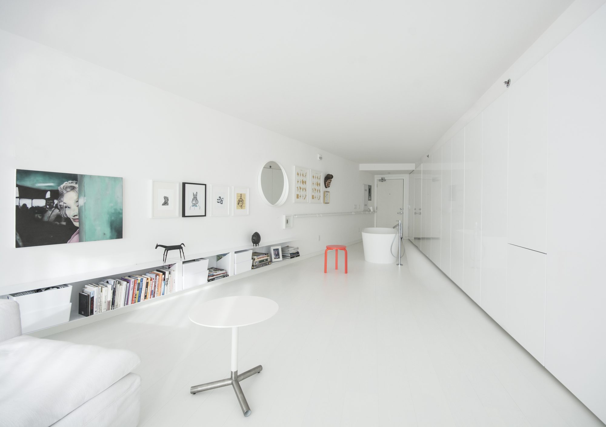 62M Apartments