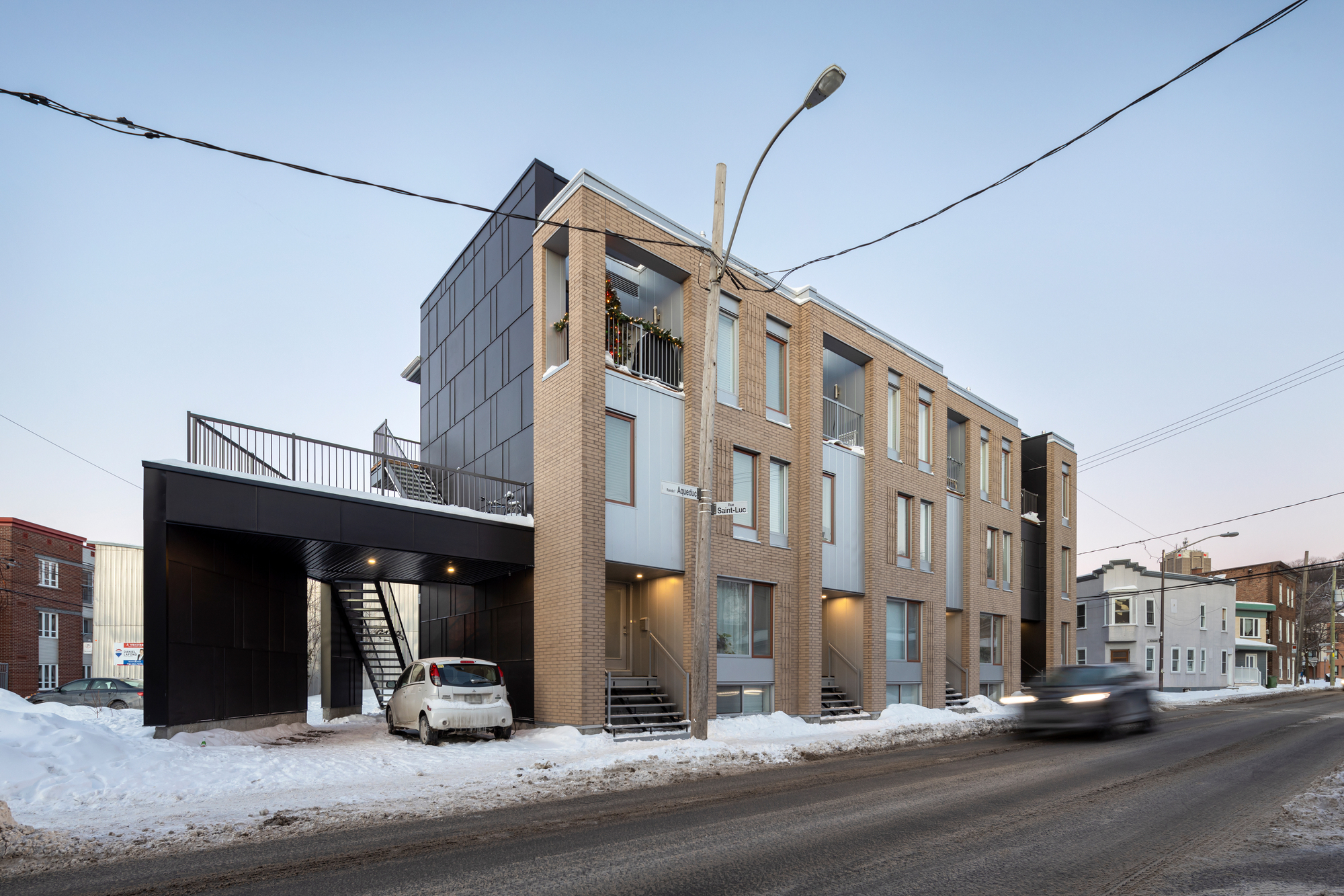 Ozias Apartments