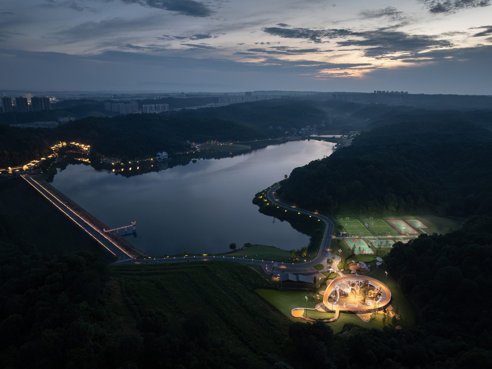 Liuquan Lake Children's Paradise