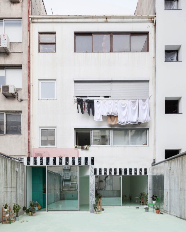 Apartment on a mint floor
