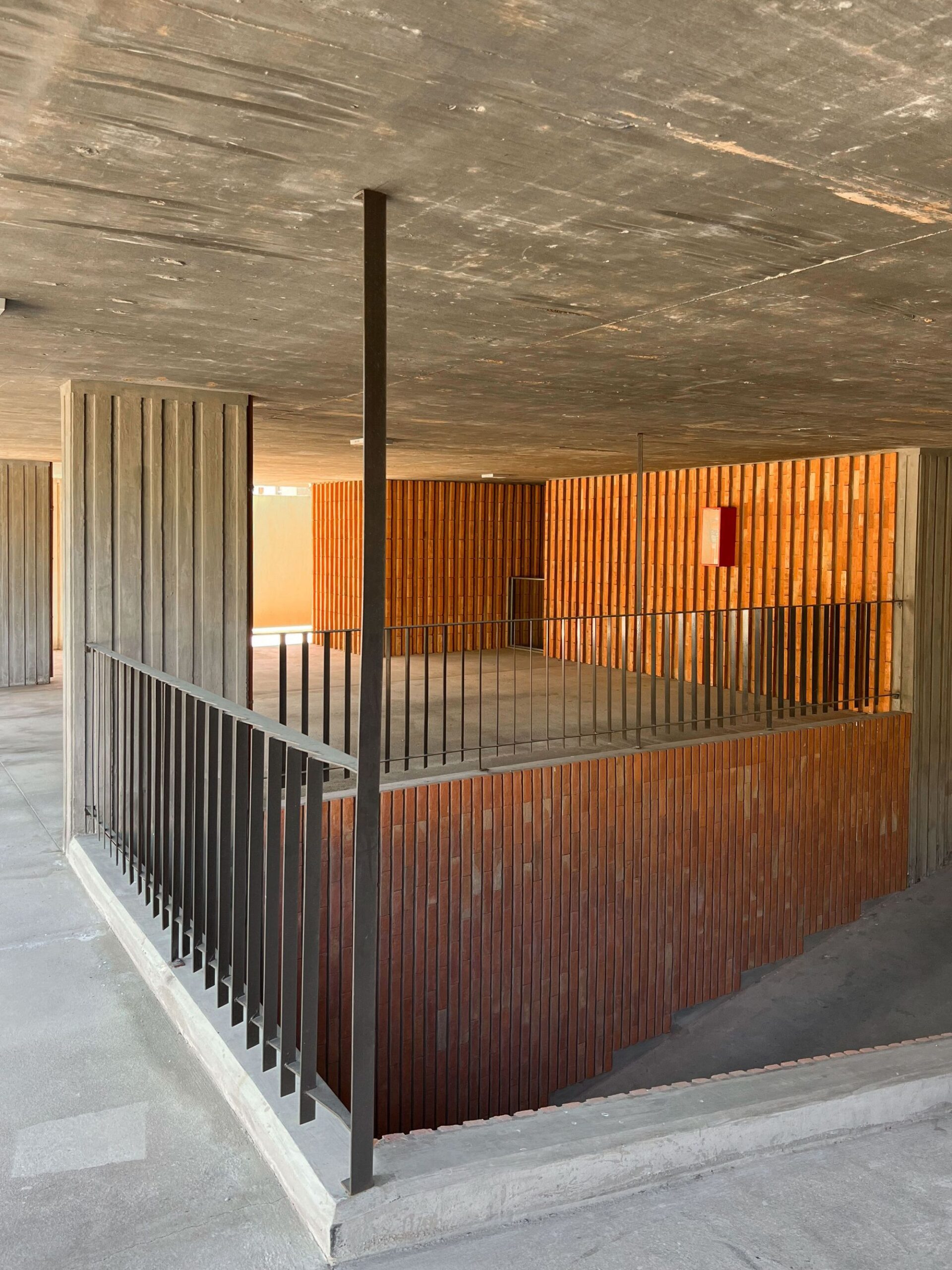 Damero Building