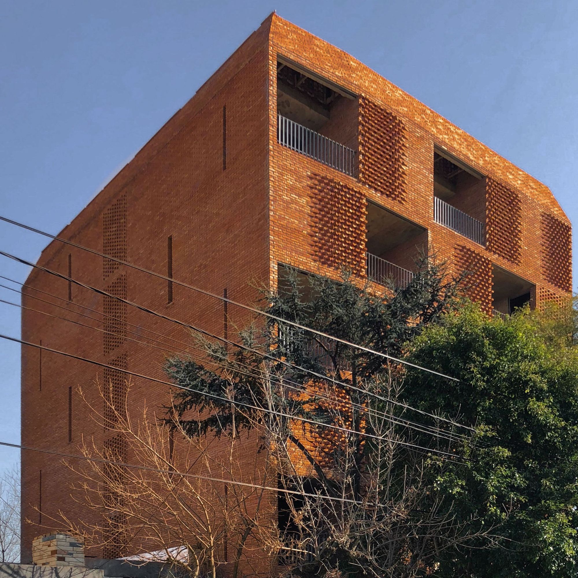 Damero Building