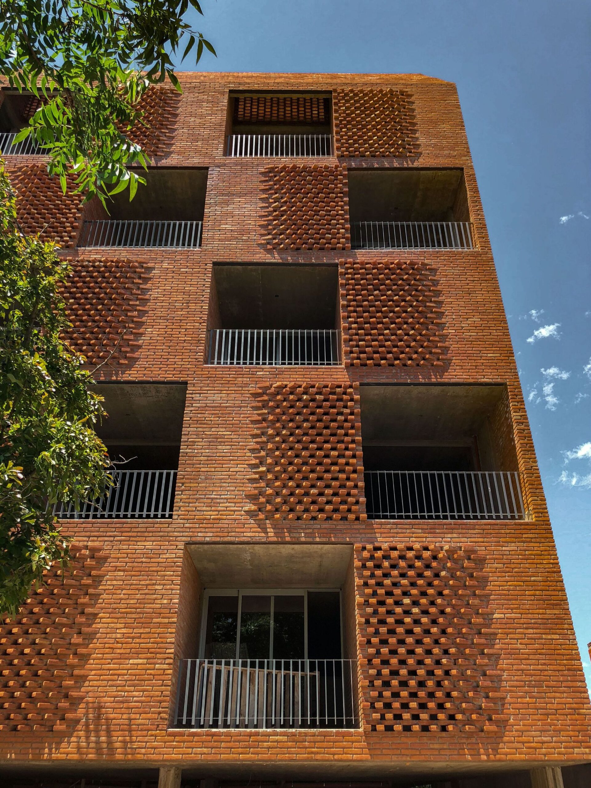 Damero Building