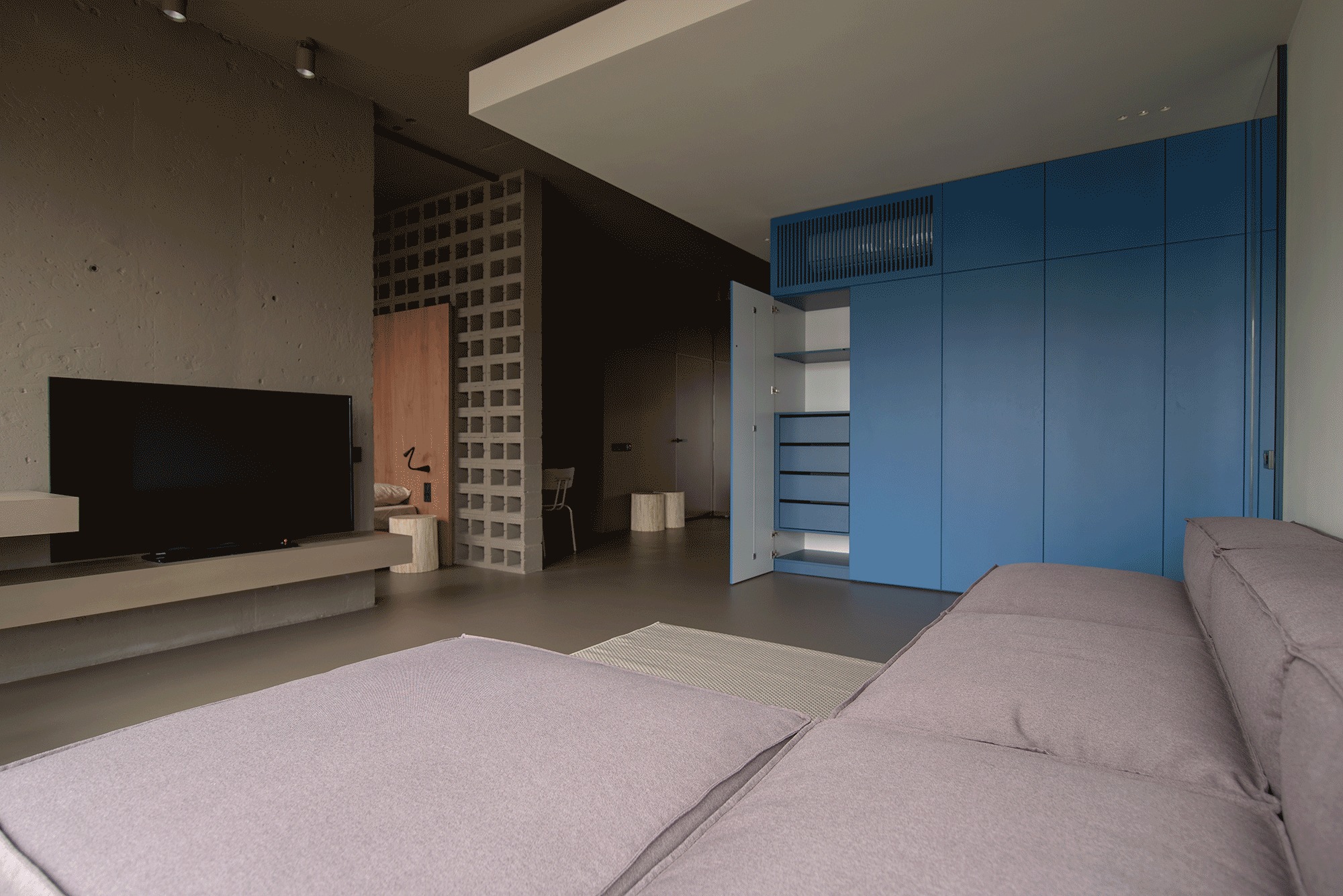 Apartment Ral 7006