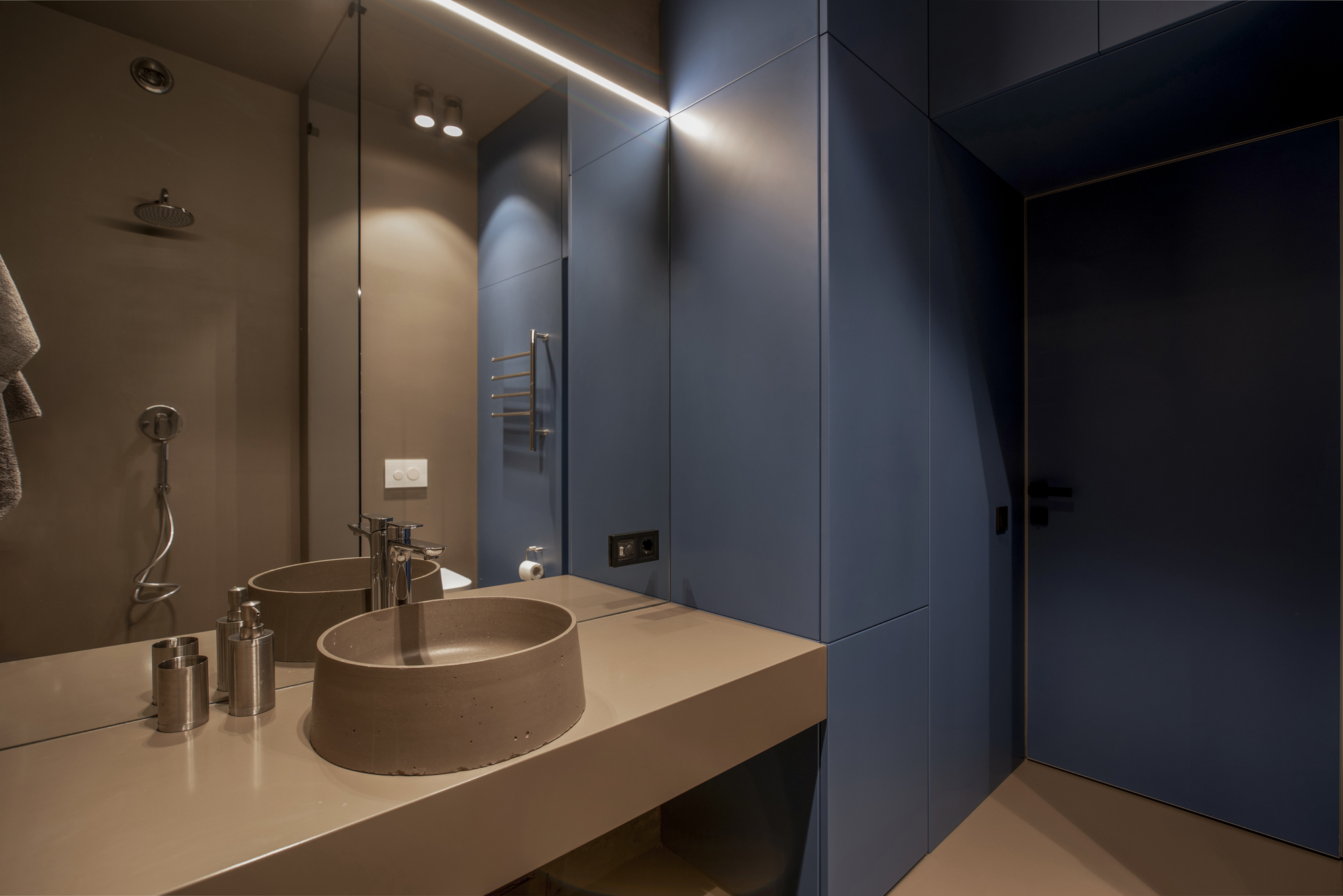 Apartment Ral 7006