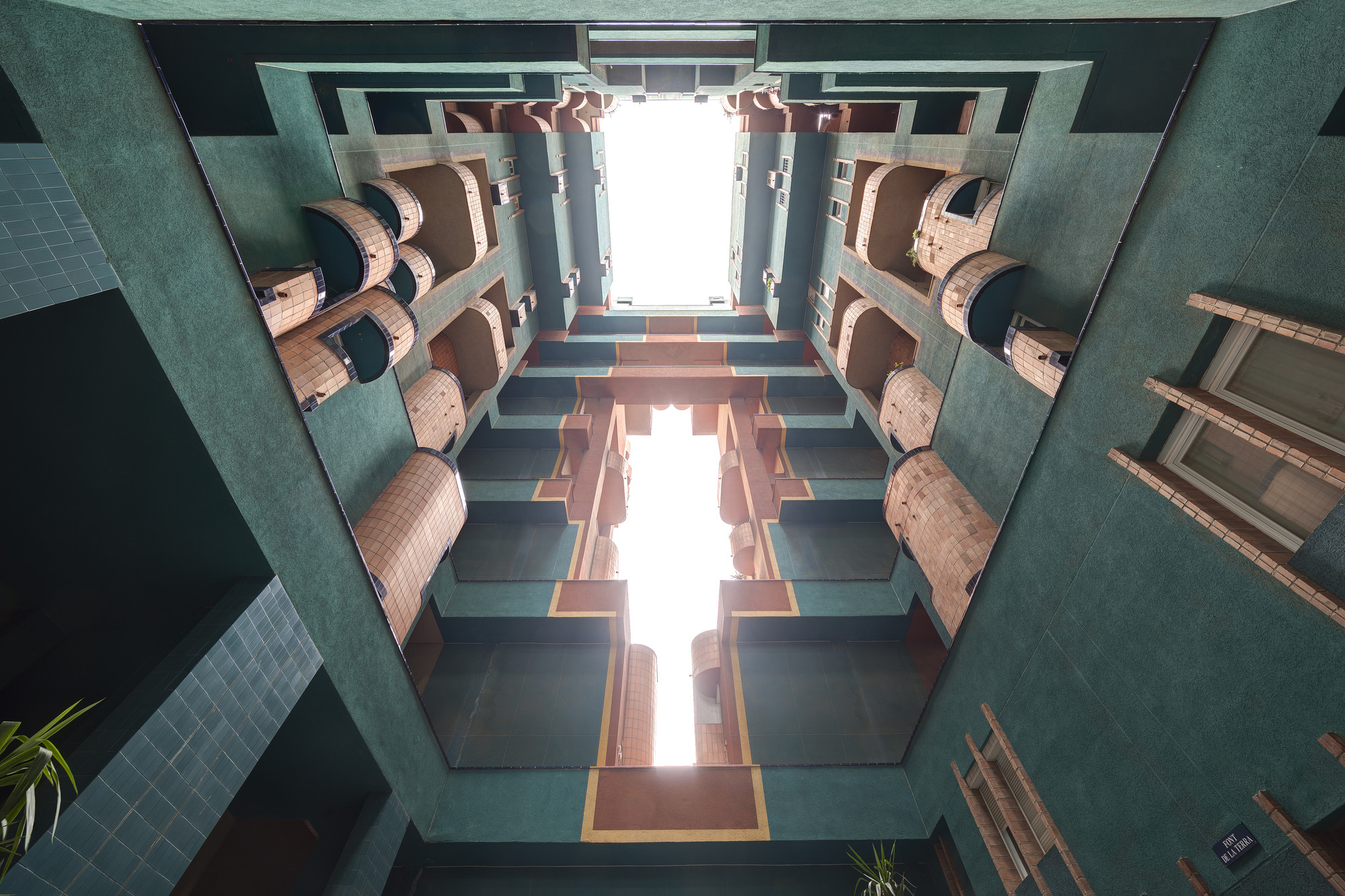 Walden 7