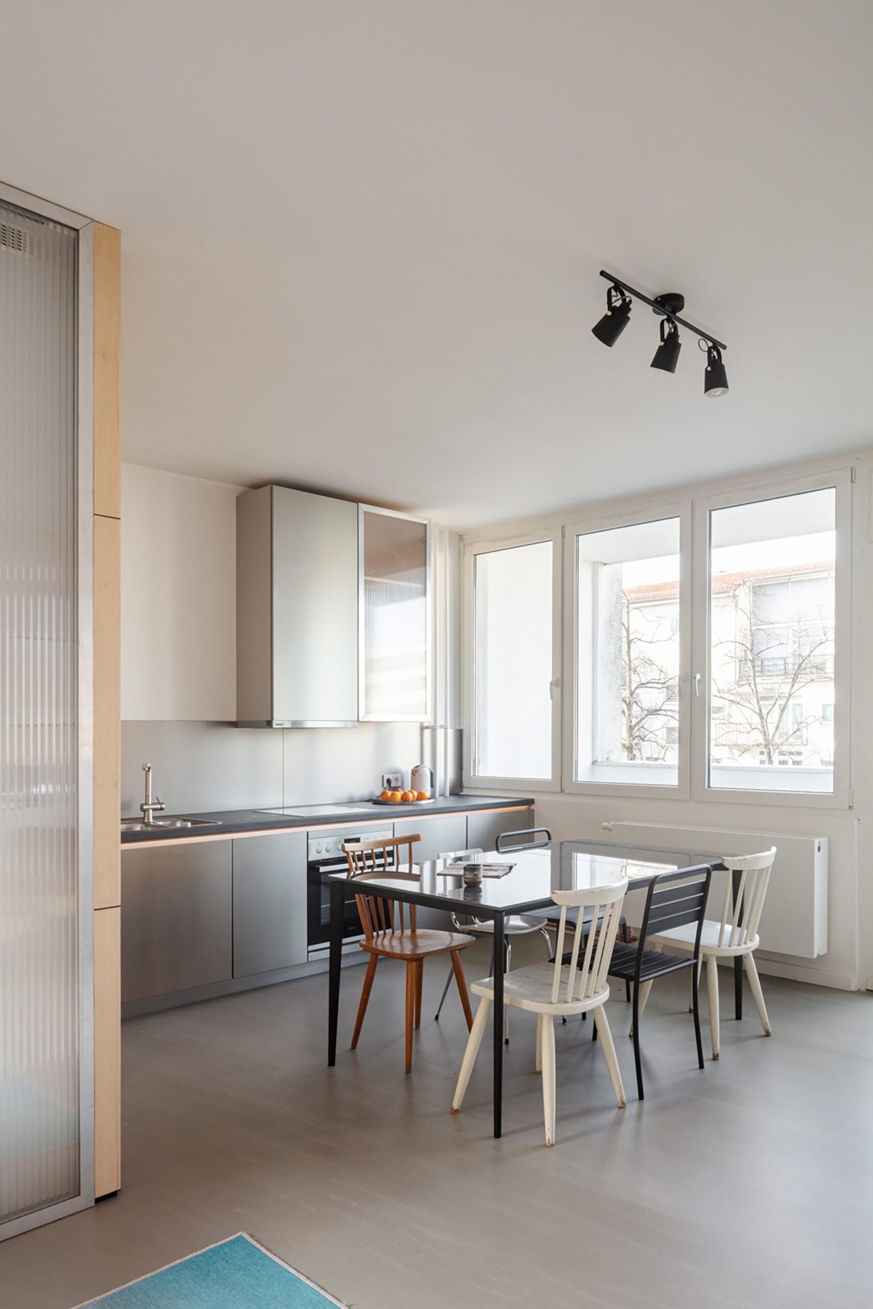 Domesticated Square Apartment