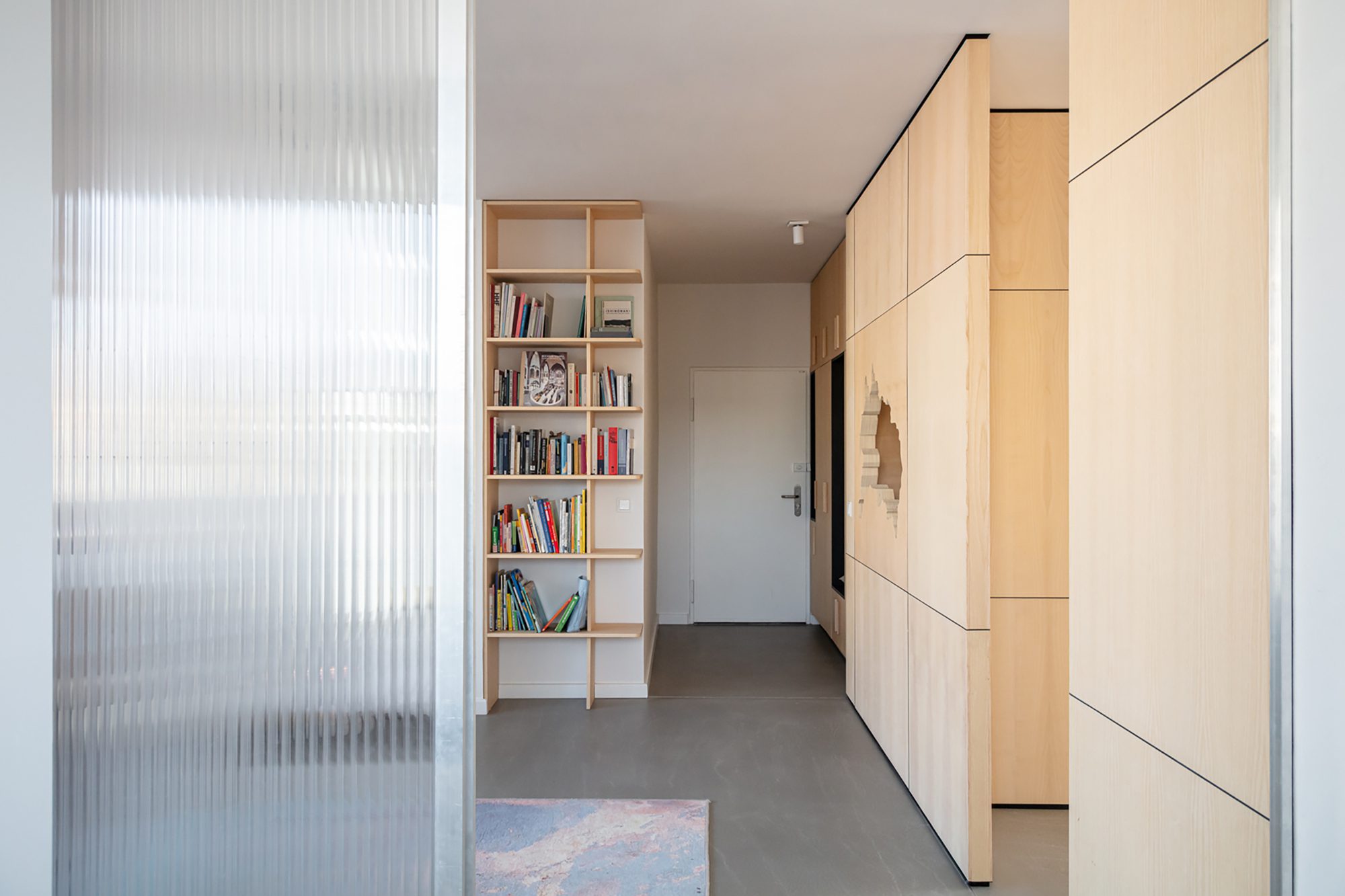 Domesticated Square Apartment
