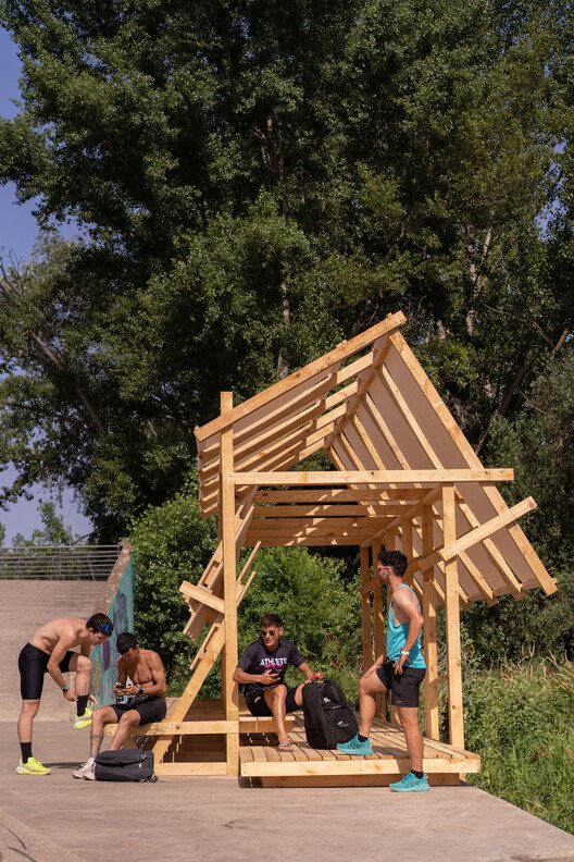 inhabiting the river erazo pugliese 16