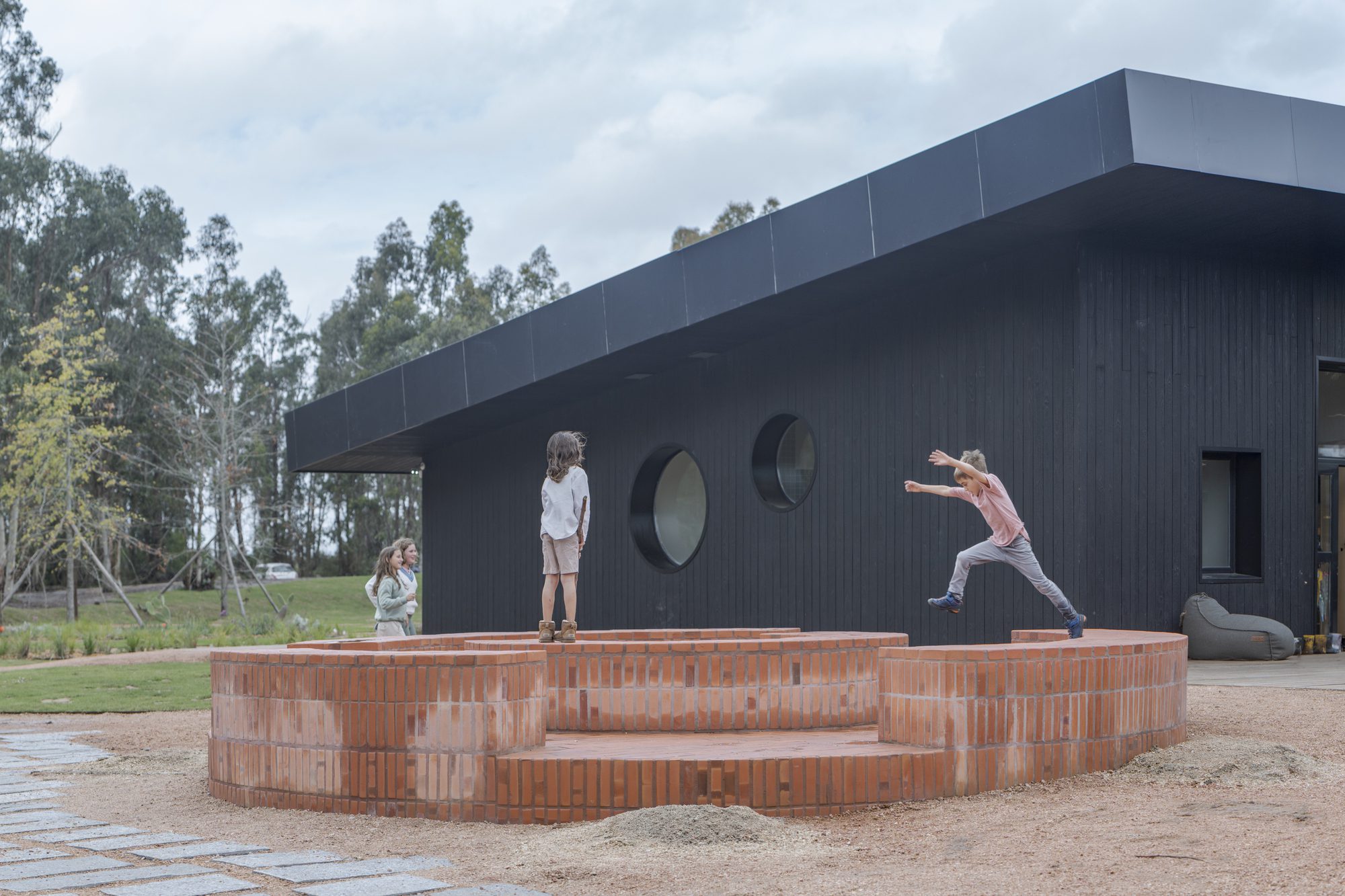 The Garzón School