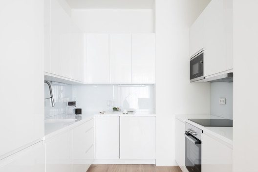 Sovremennik Residential Building Extension