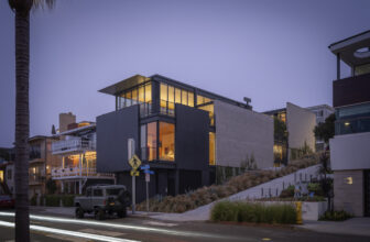 Manhattan Beach Residence