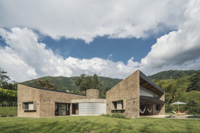 © Alejandro Arango1