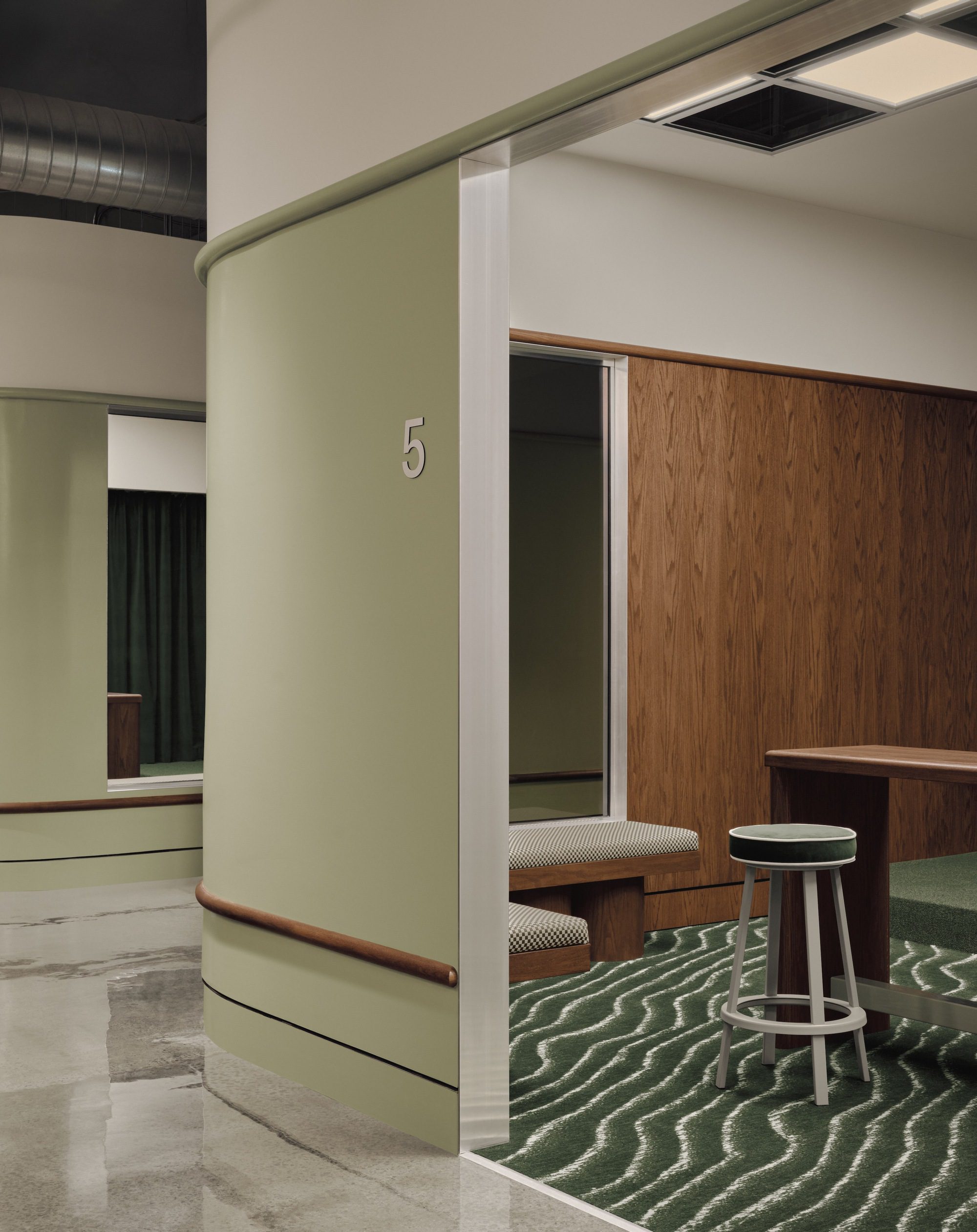 MUNI Indoor Golf Club