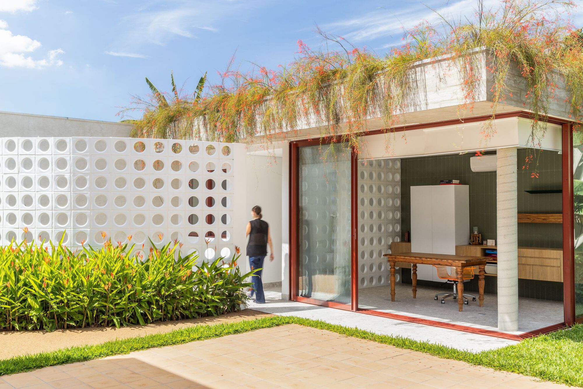 Faria House