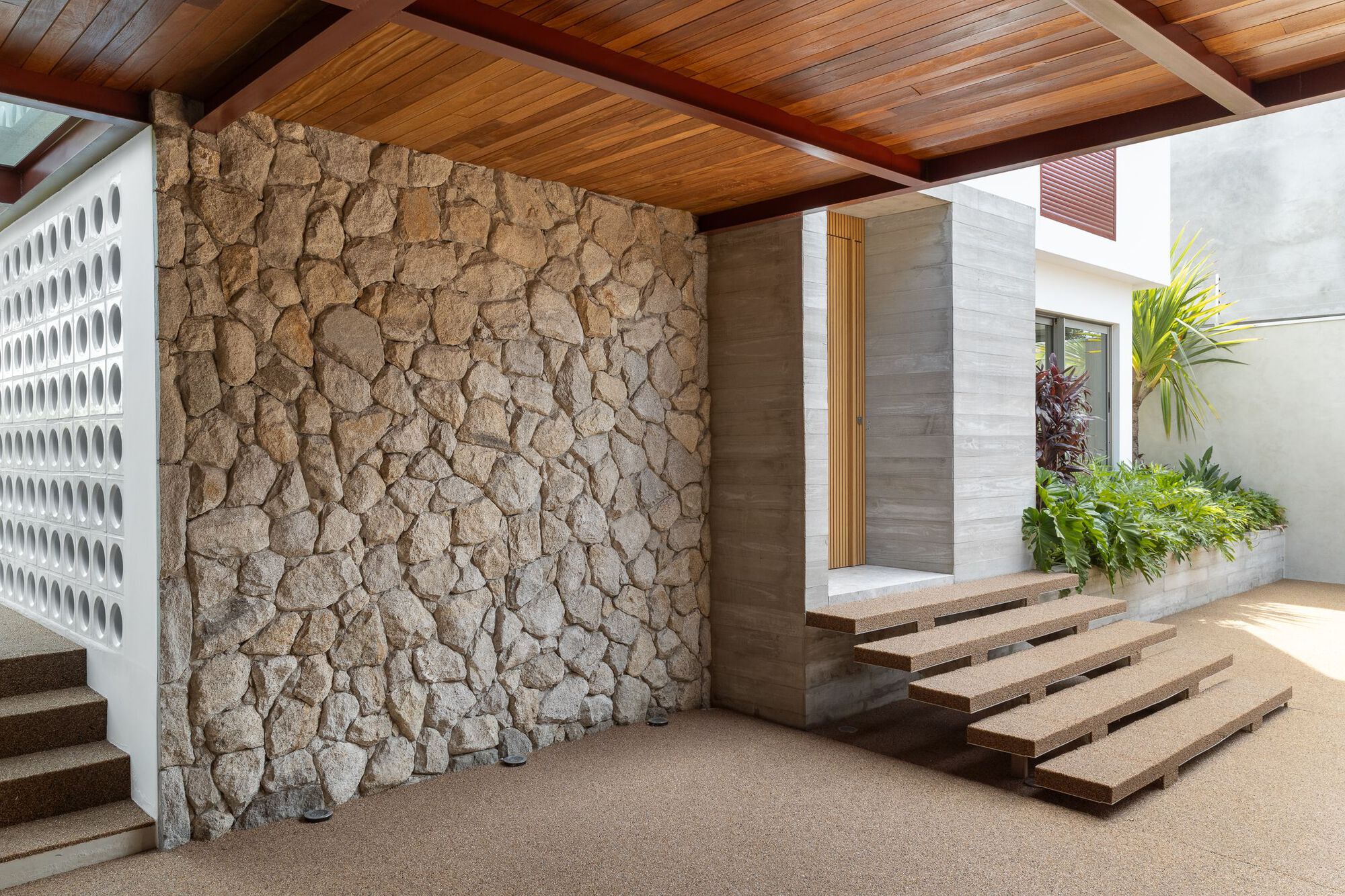Faria House