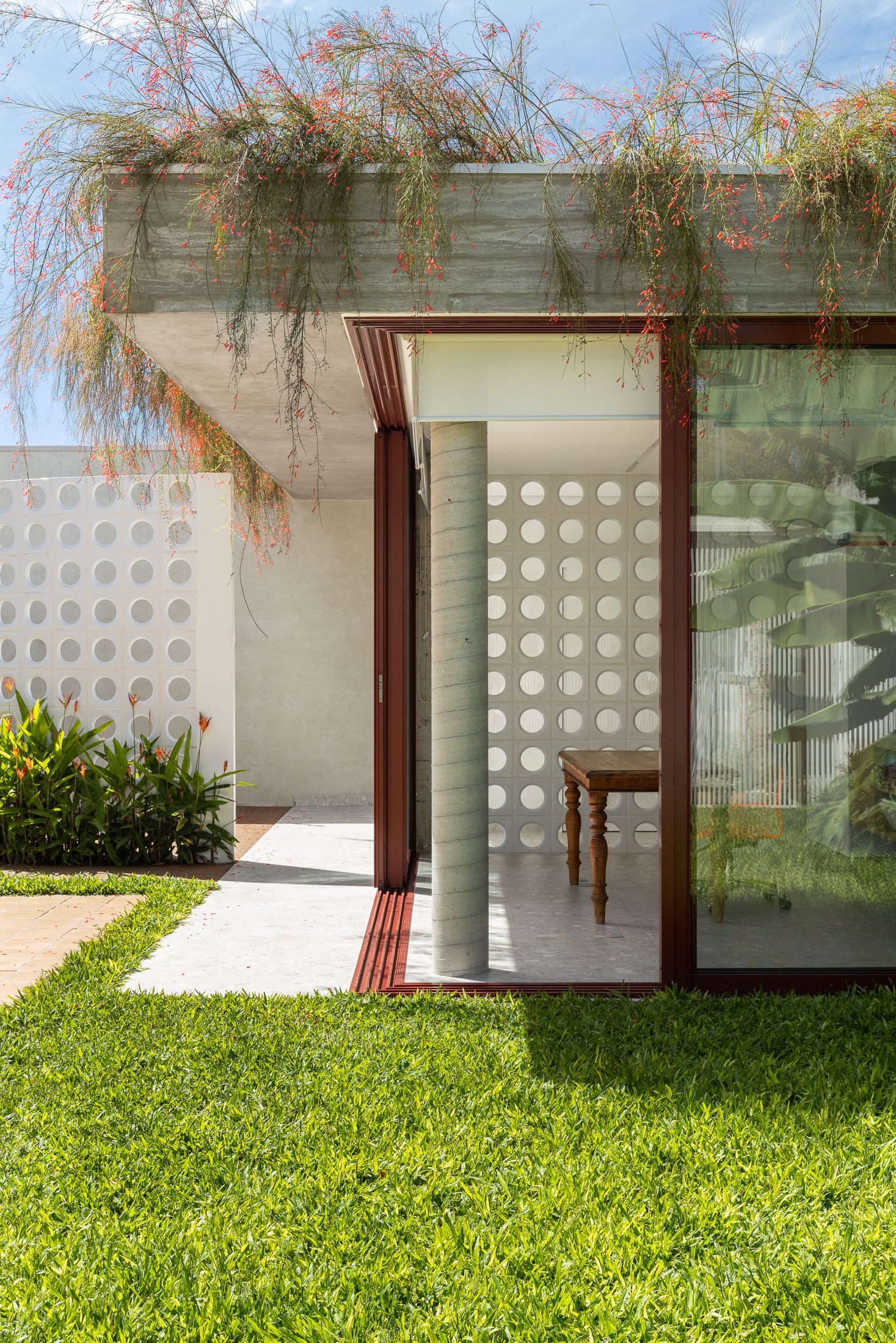 Faria House